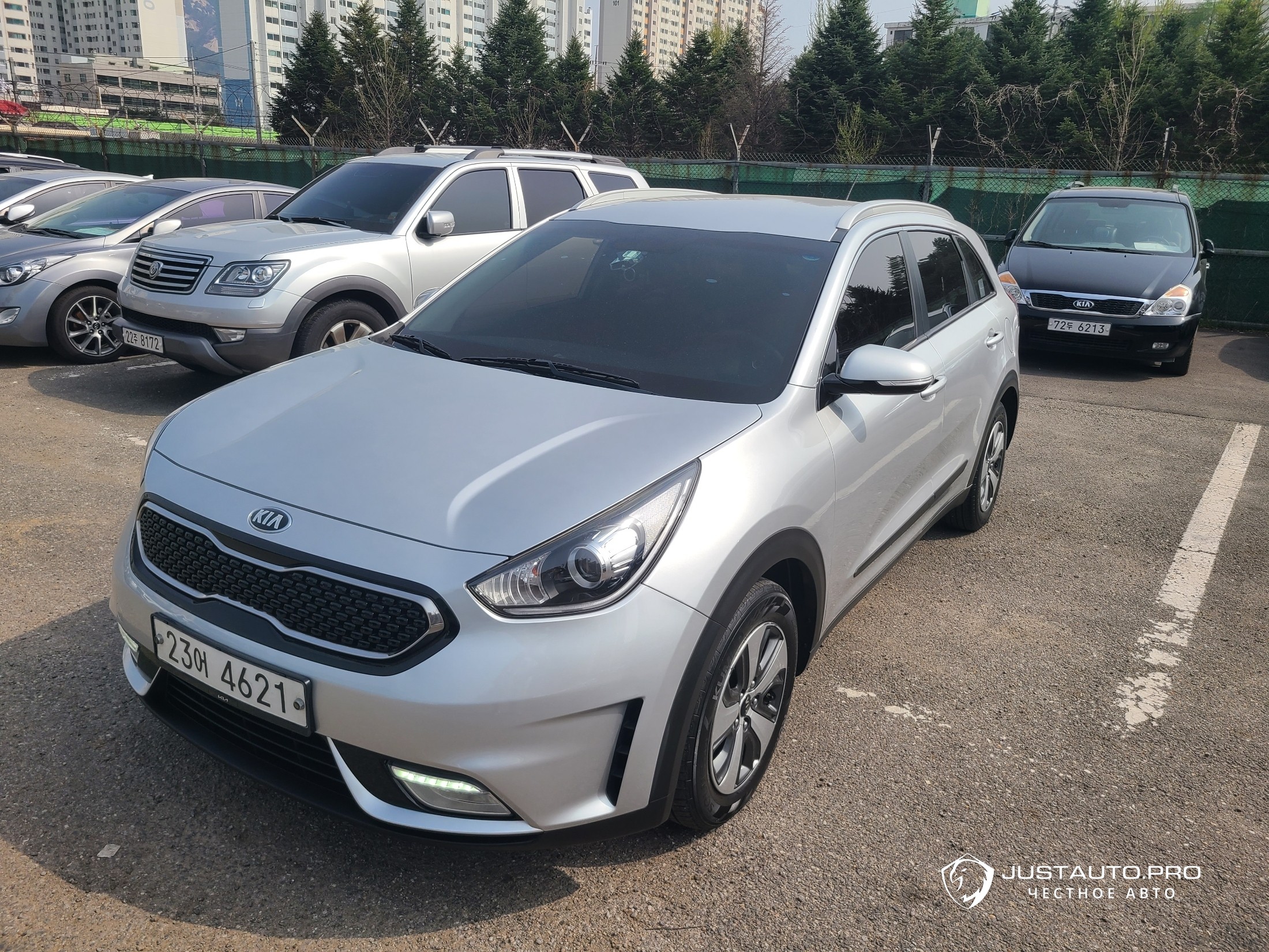 Автомобиль Kia Niro
