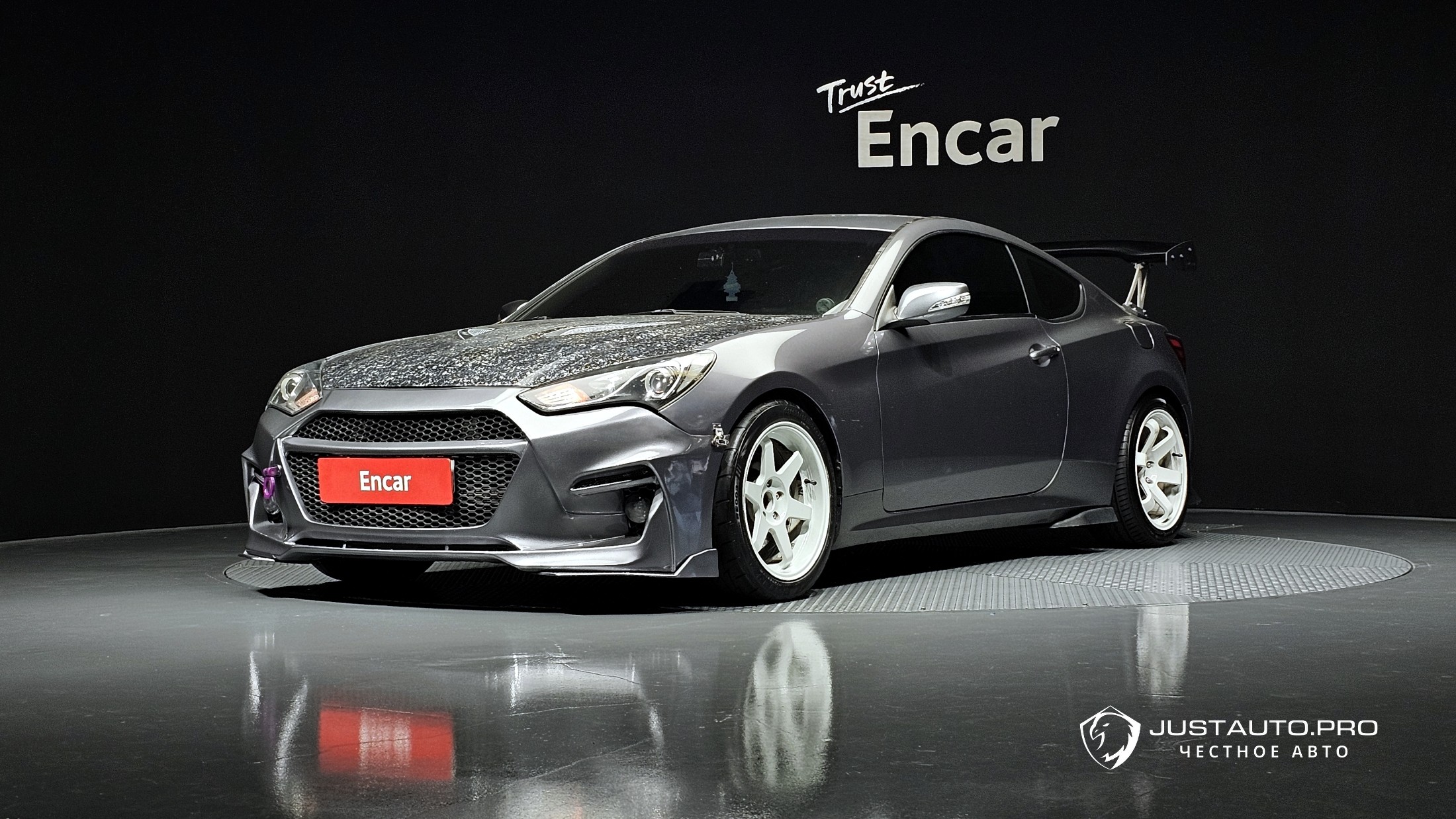 Автомобиль Hyundai Genesis