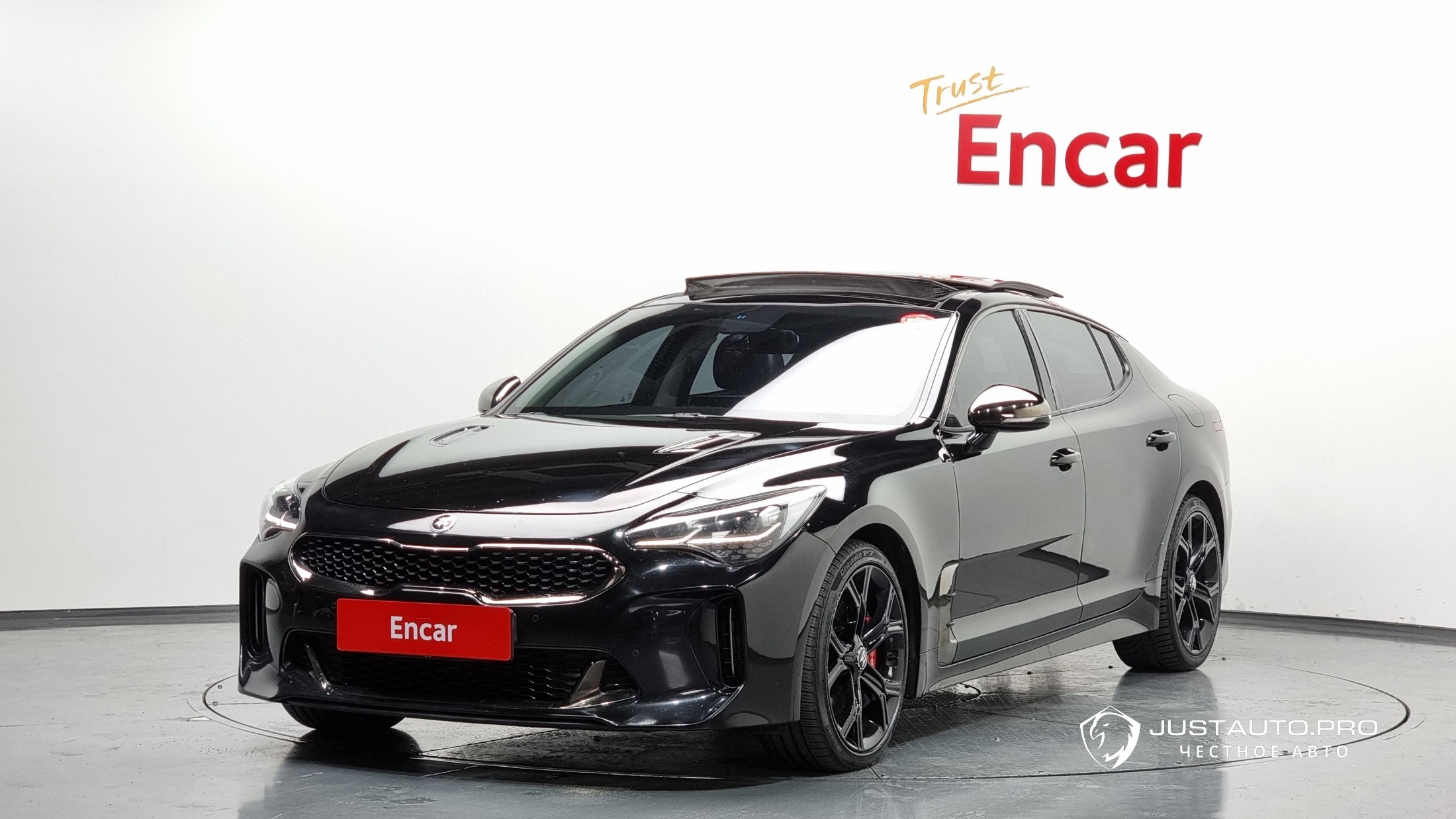 Автомобиль Kia Stinger