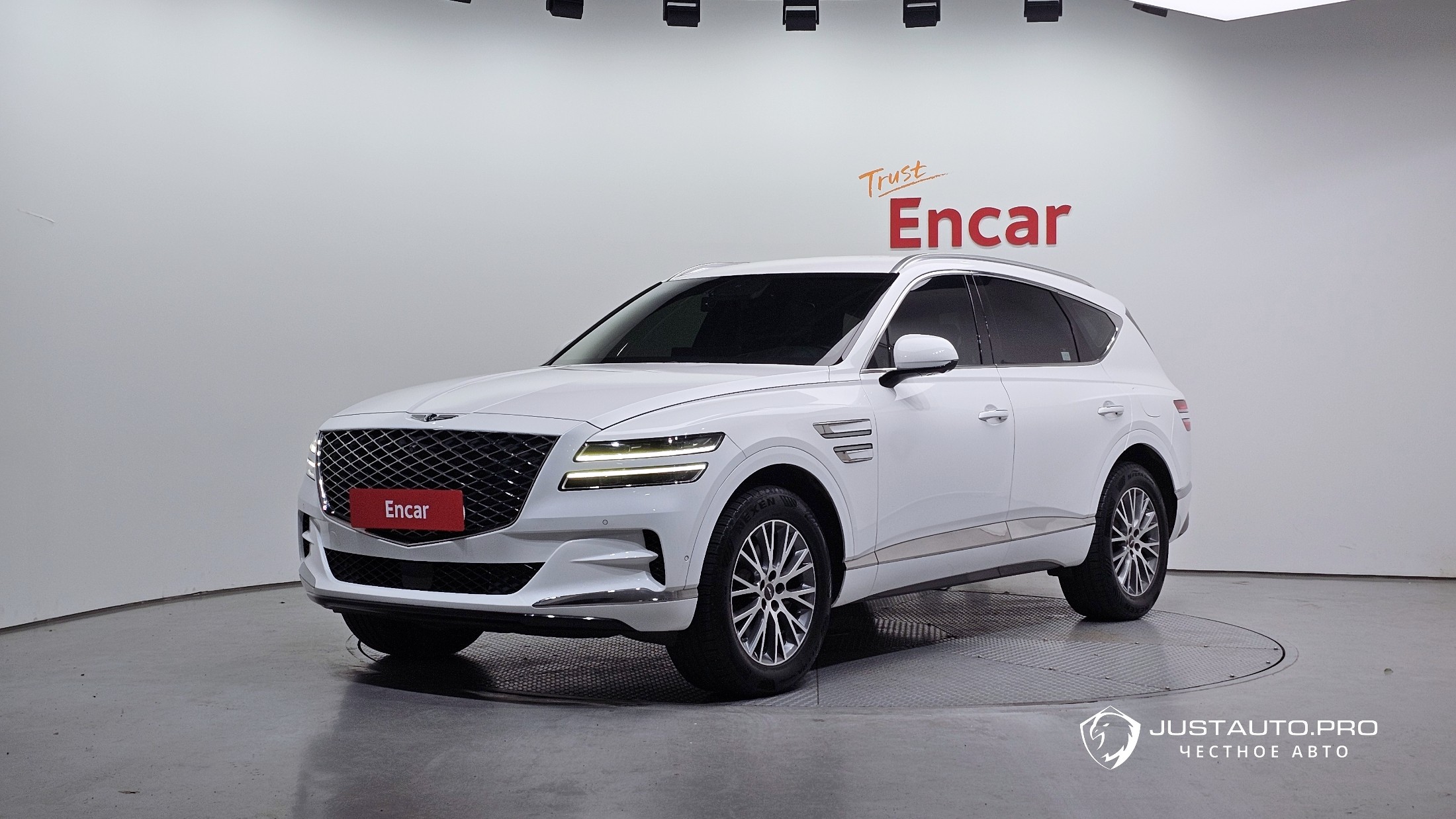 Автомобиль Genesis GV80