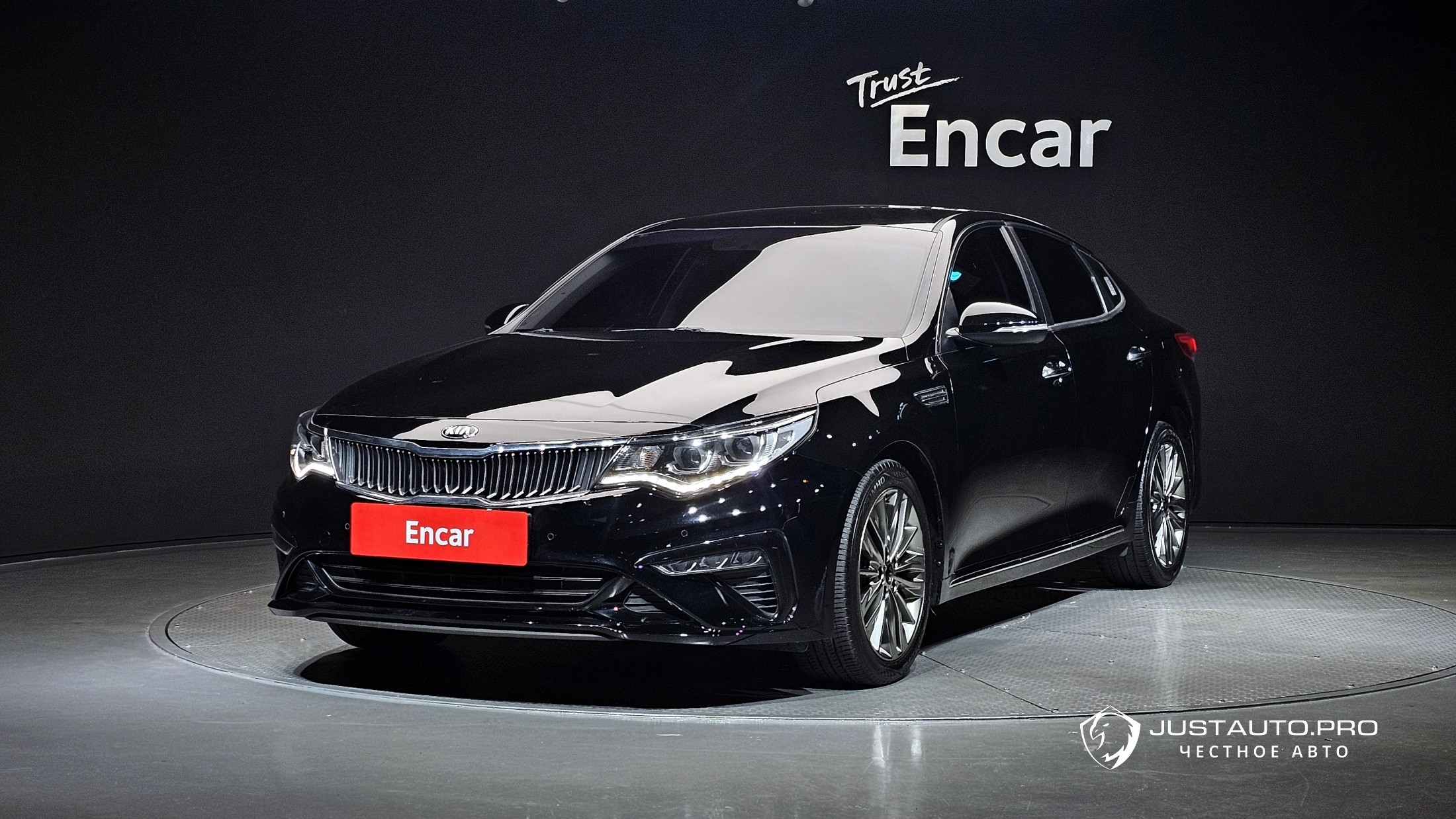 Автомобиль Kia K5