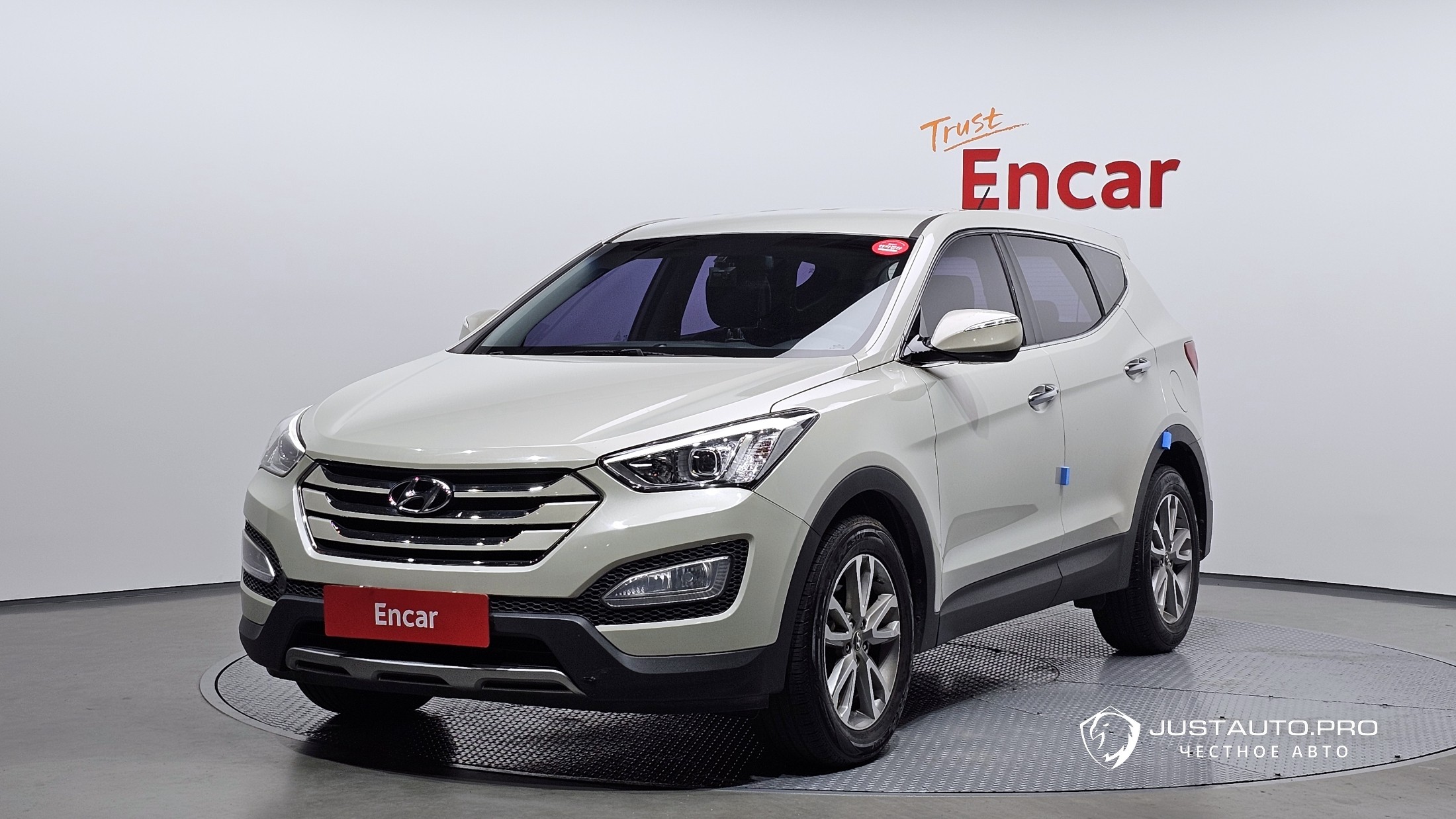 Автомобиль Hyundai Santafe