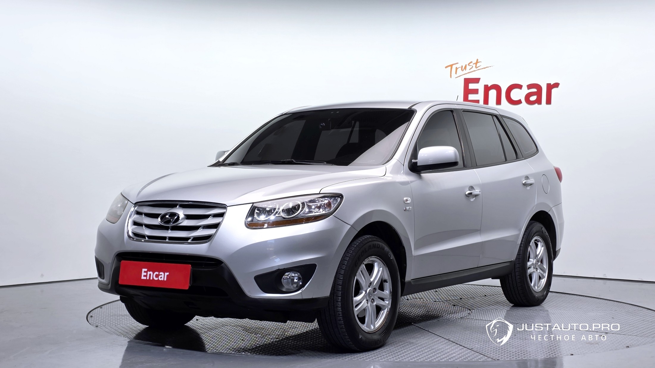 Автомобиль Hyundai Santafe