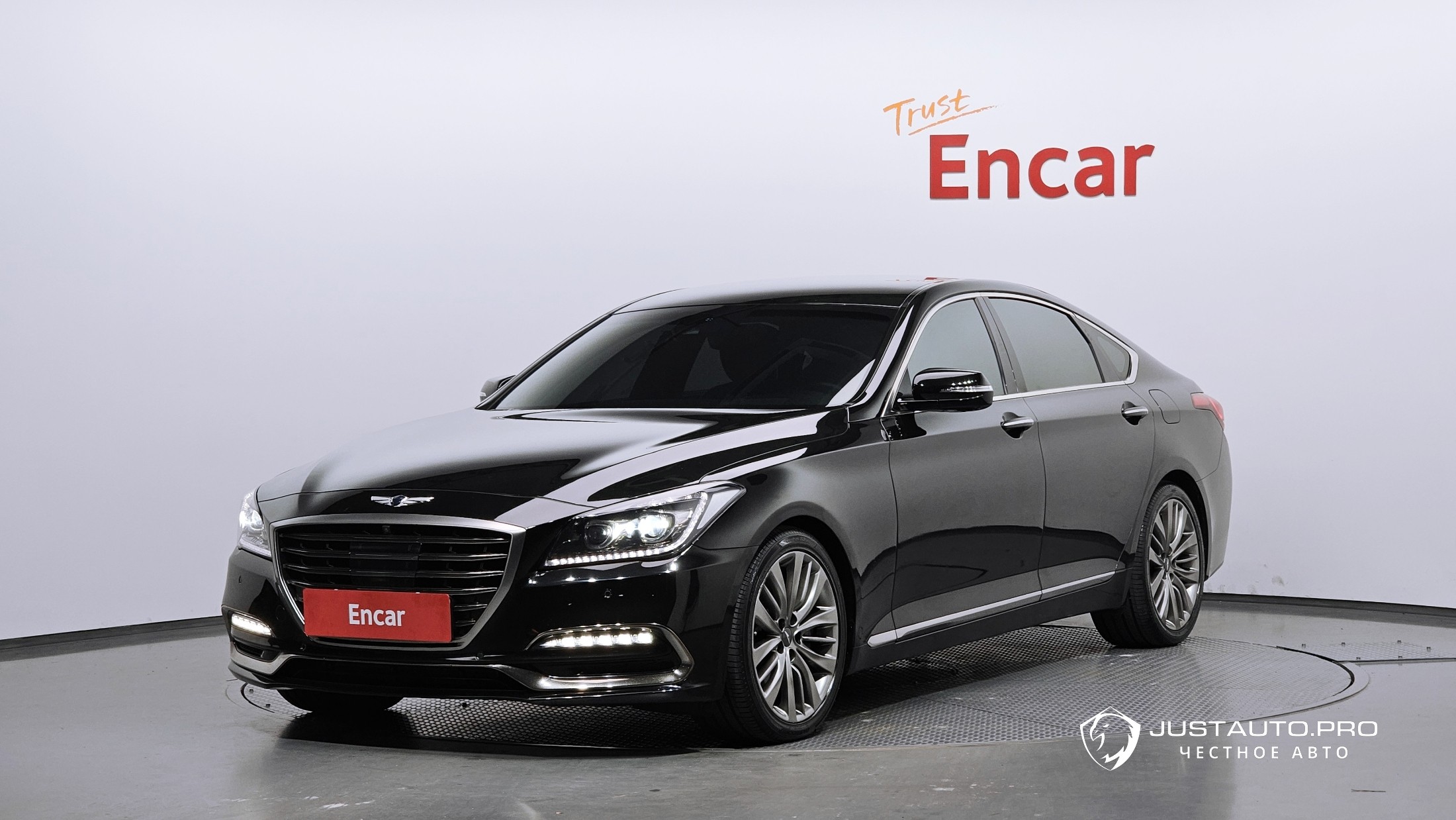 Автомобиль Genesis G80