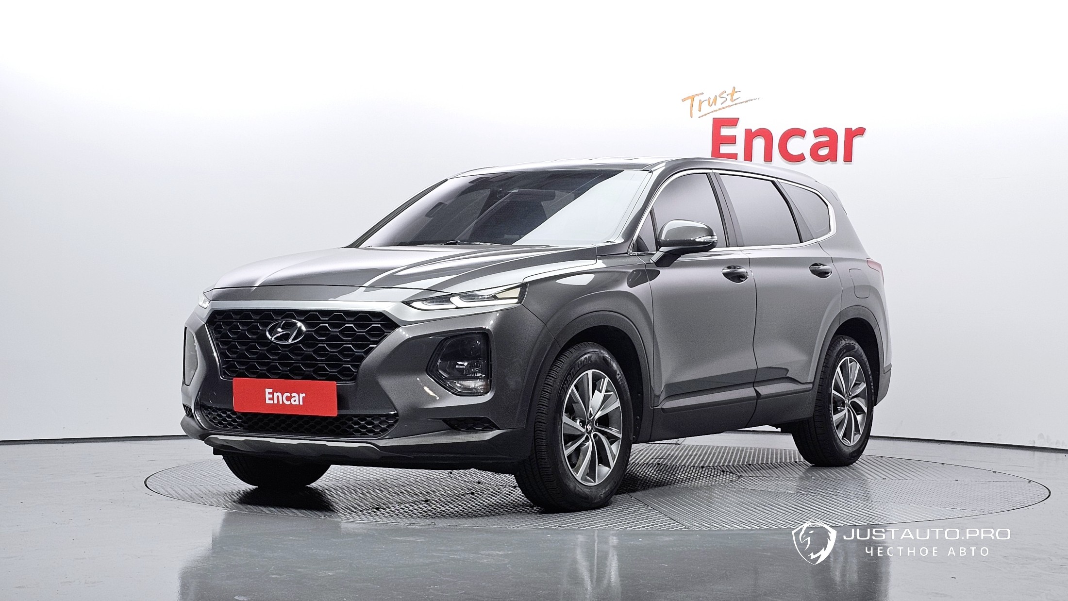 Автомобиль Hyundai Santafe