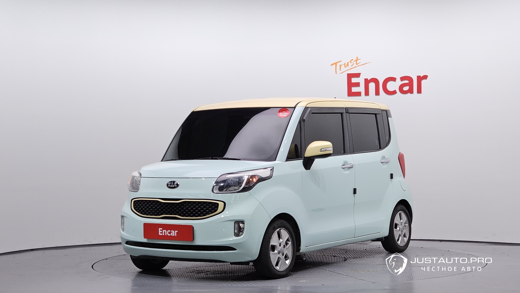 Автомобиль Kia RAY
