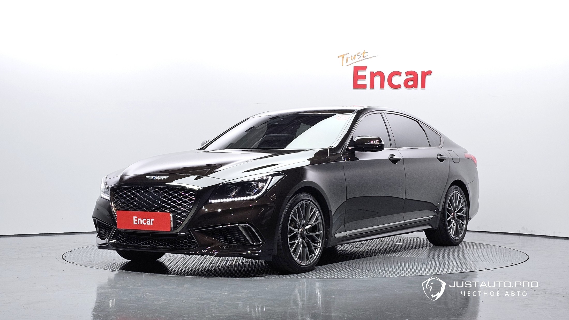 Автомобиль Genesis G80