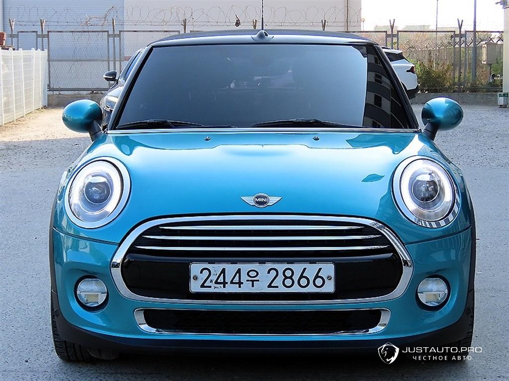Автомобиль Mini Cooper Convertible