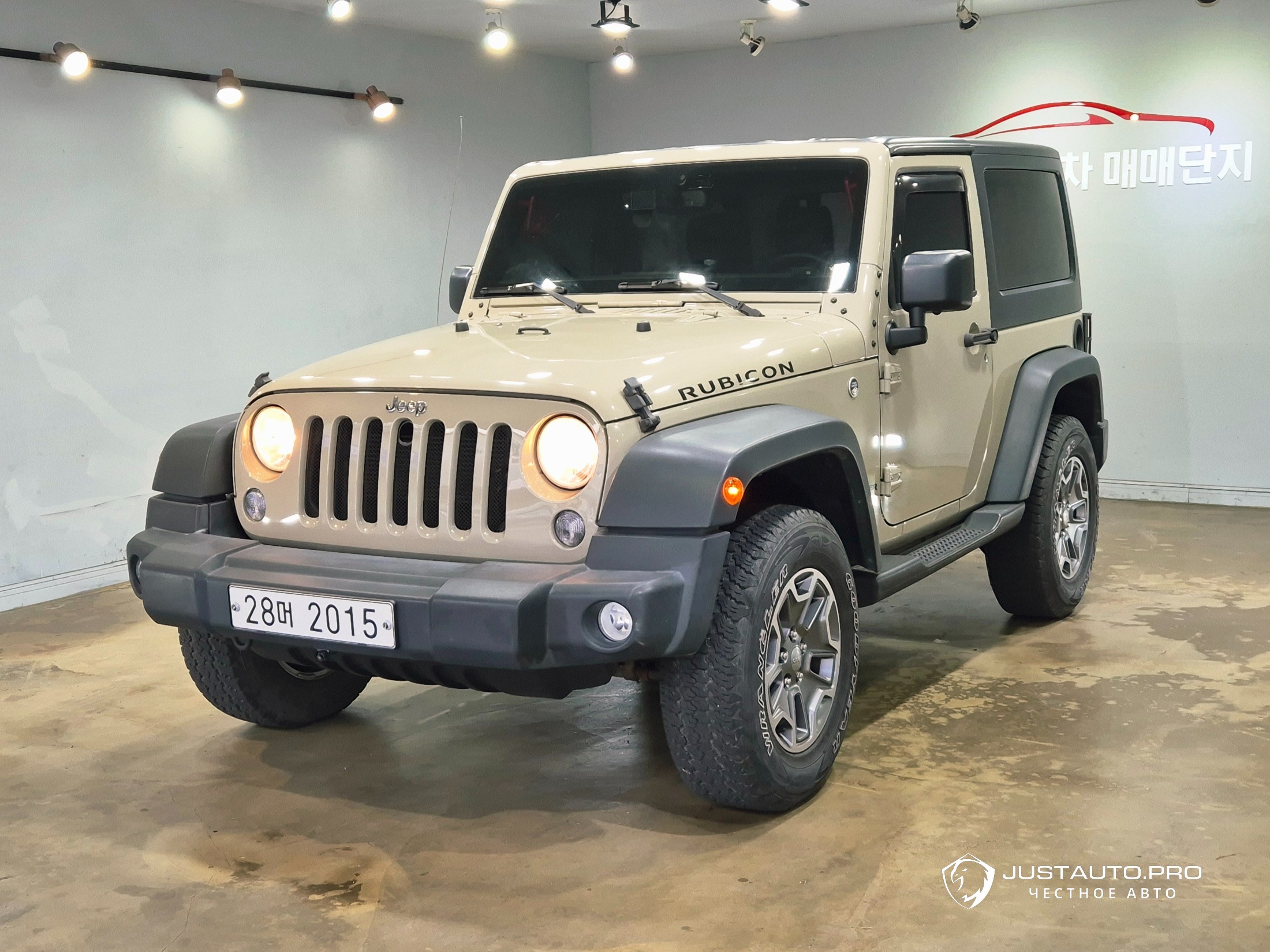 Автомобиль Jeep Wrangler