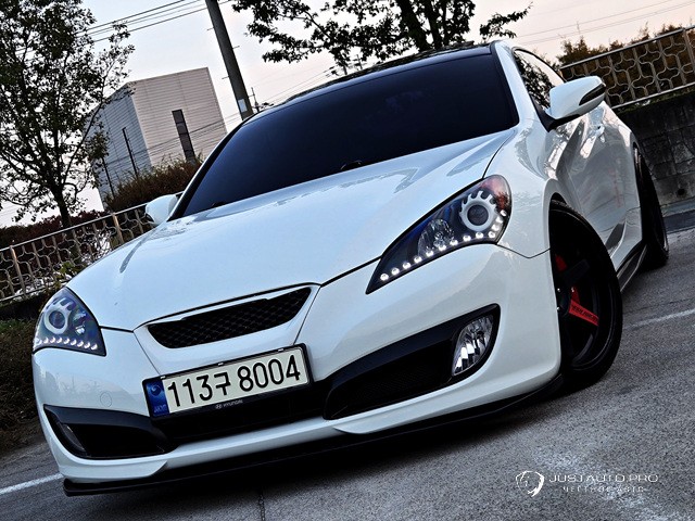 Автомобиль Hyundai Genesis