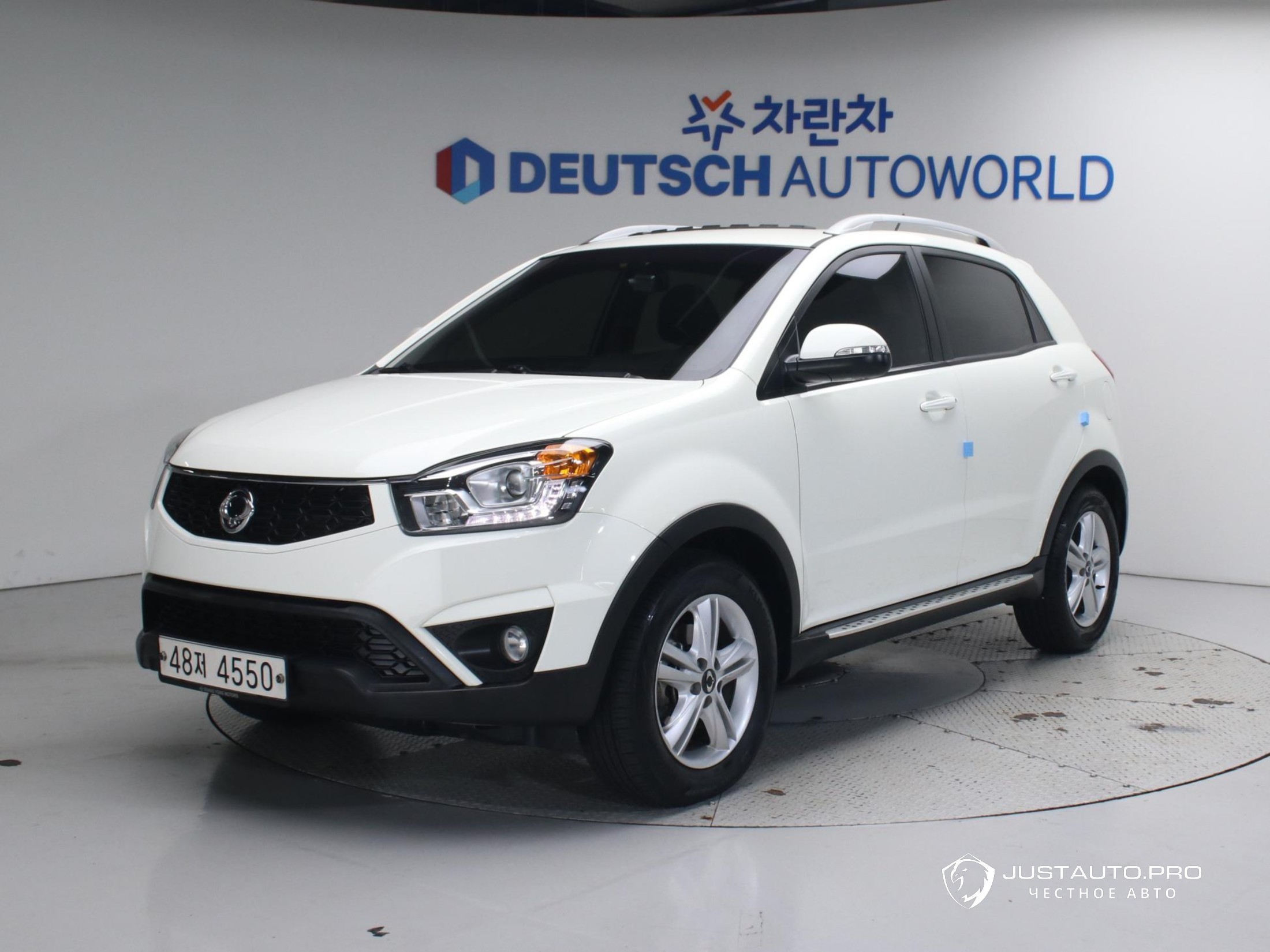 Автомобиль KG_Mobility_Ssangyong KORANDO