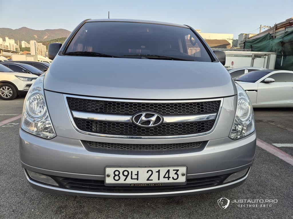 Автомобиль Hyundai Starex