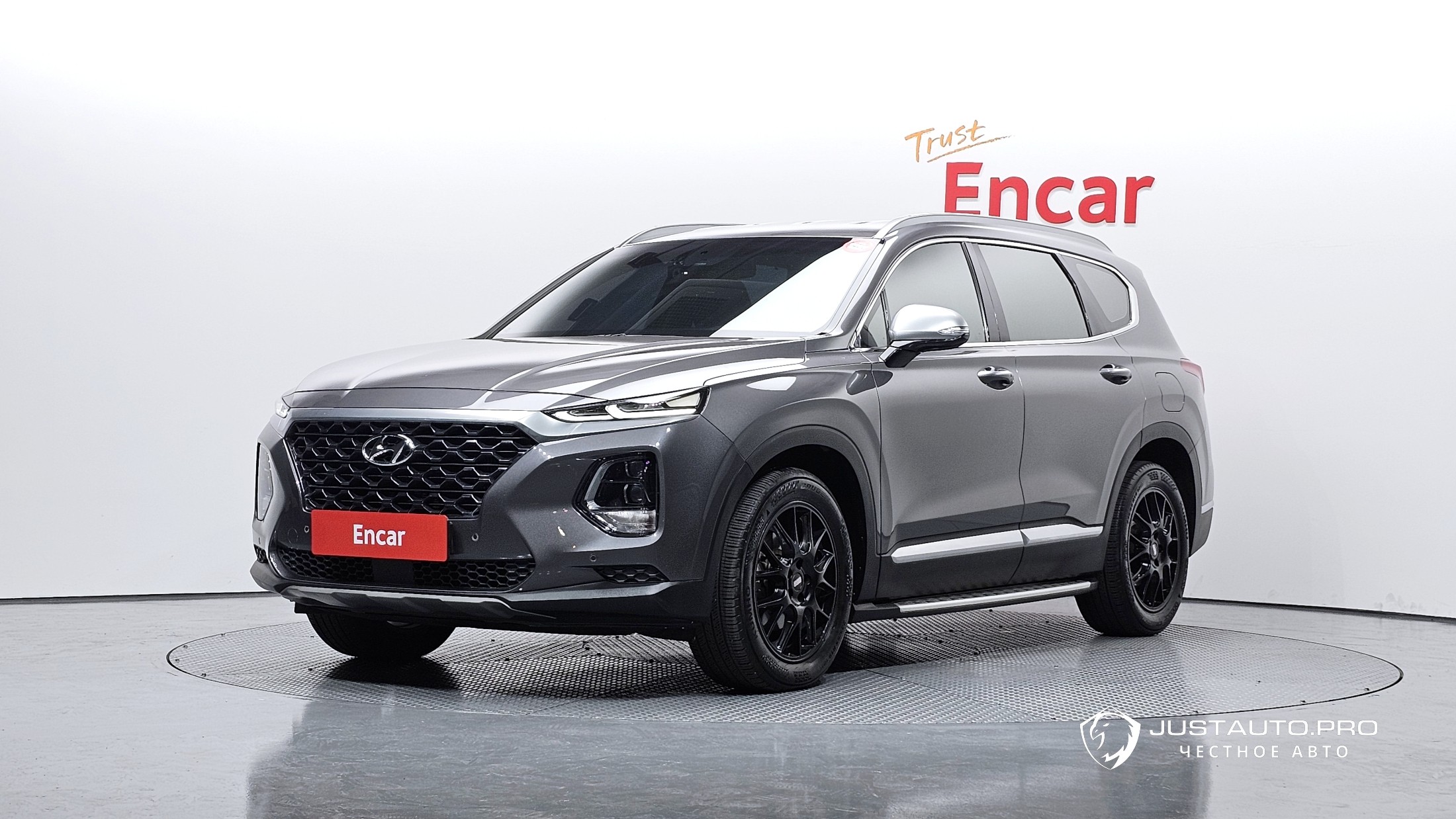 Автомобиль Hyundai Santafe