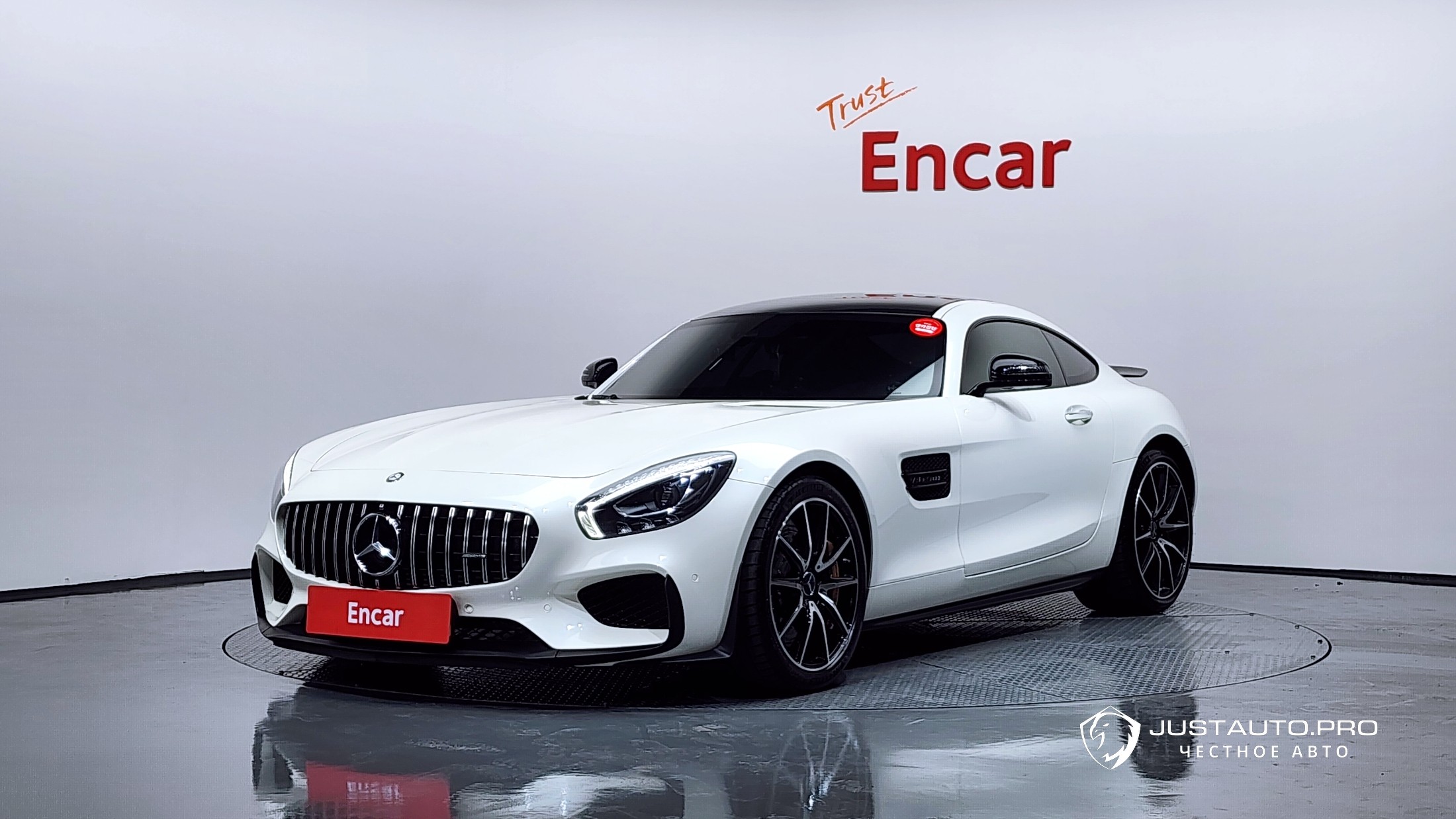 Автомобиль Mercedes-Benz AMG GT