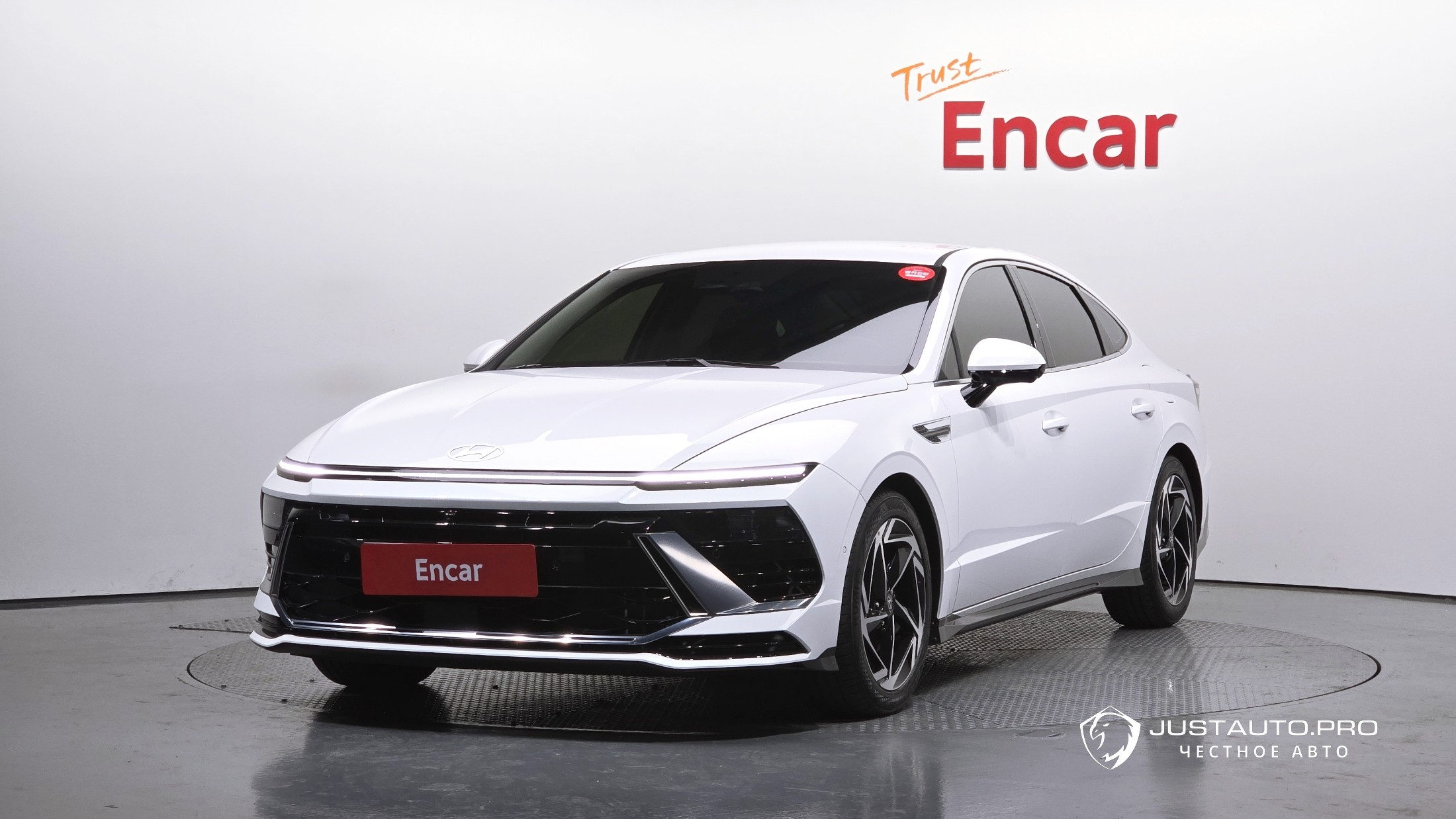 Автомобиль Hyundai Sonata