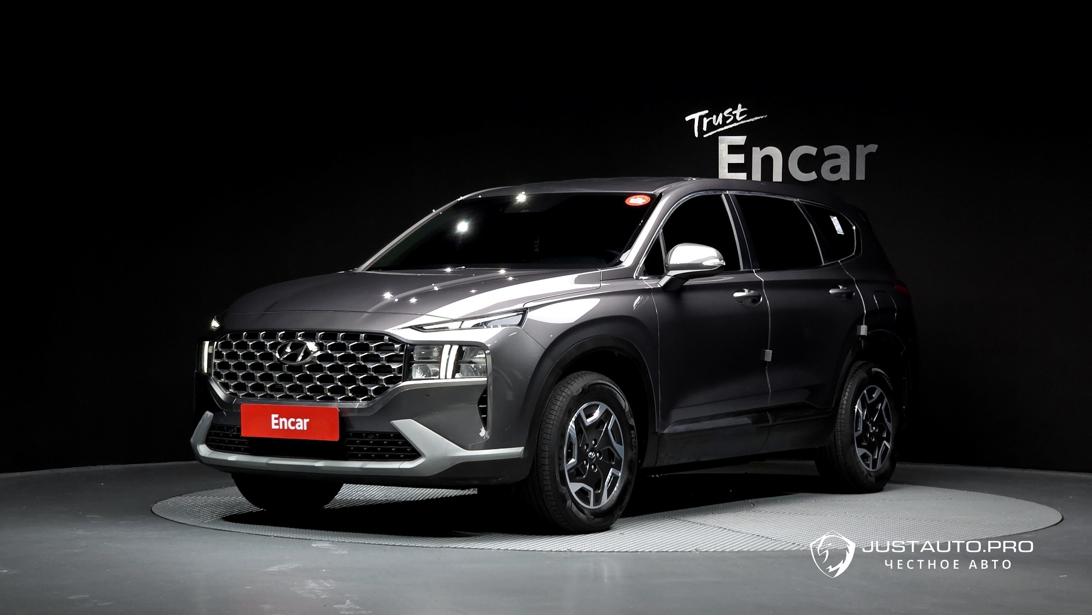 Автомобиль Hyundai Santafe