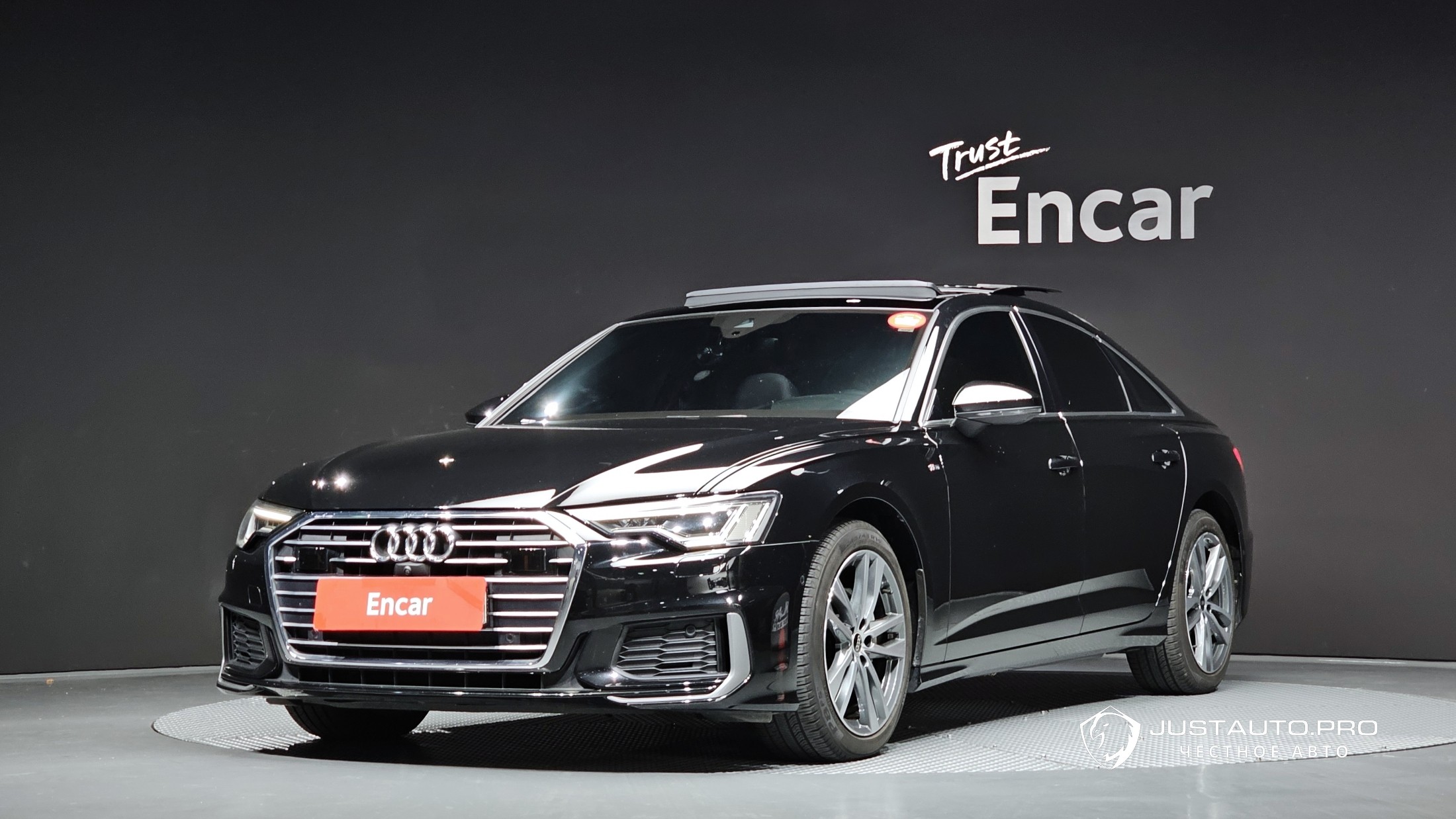 Автомобиль Audi A6