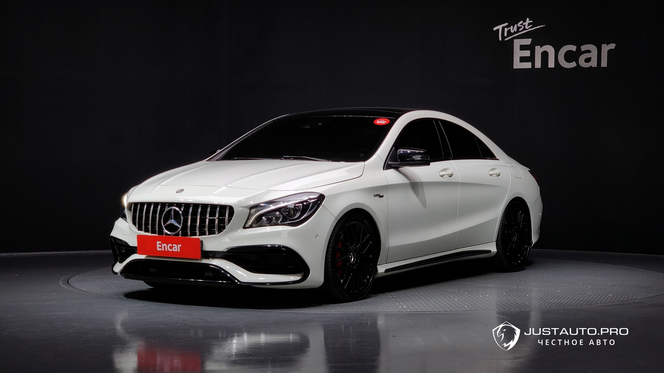 Автомобиль Mercedes-Benz CLA-Class