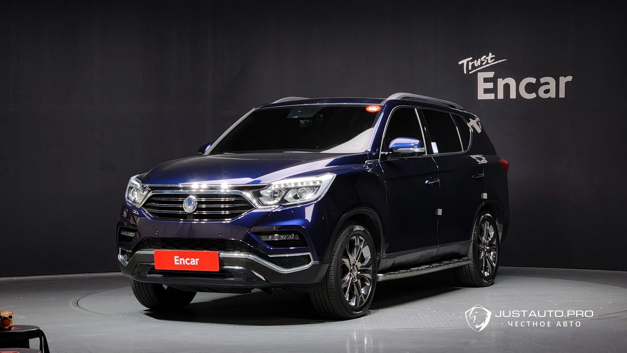 Автомобиль KG_Mobility_Ssangyong Rexton