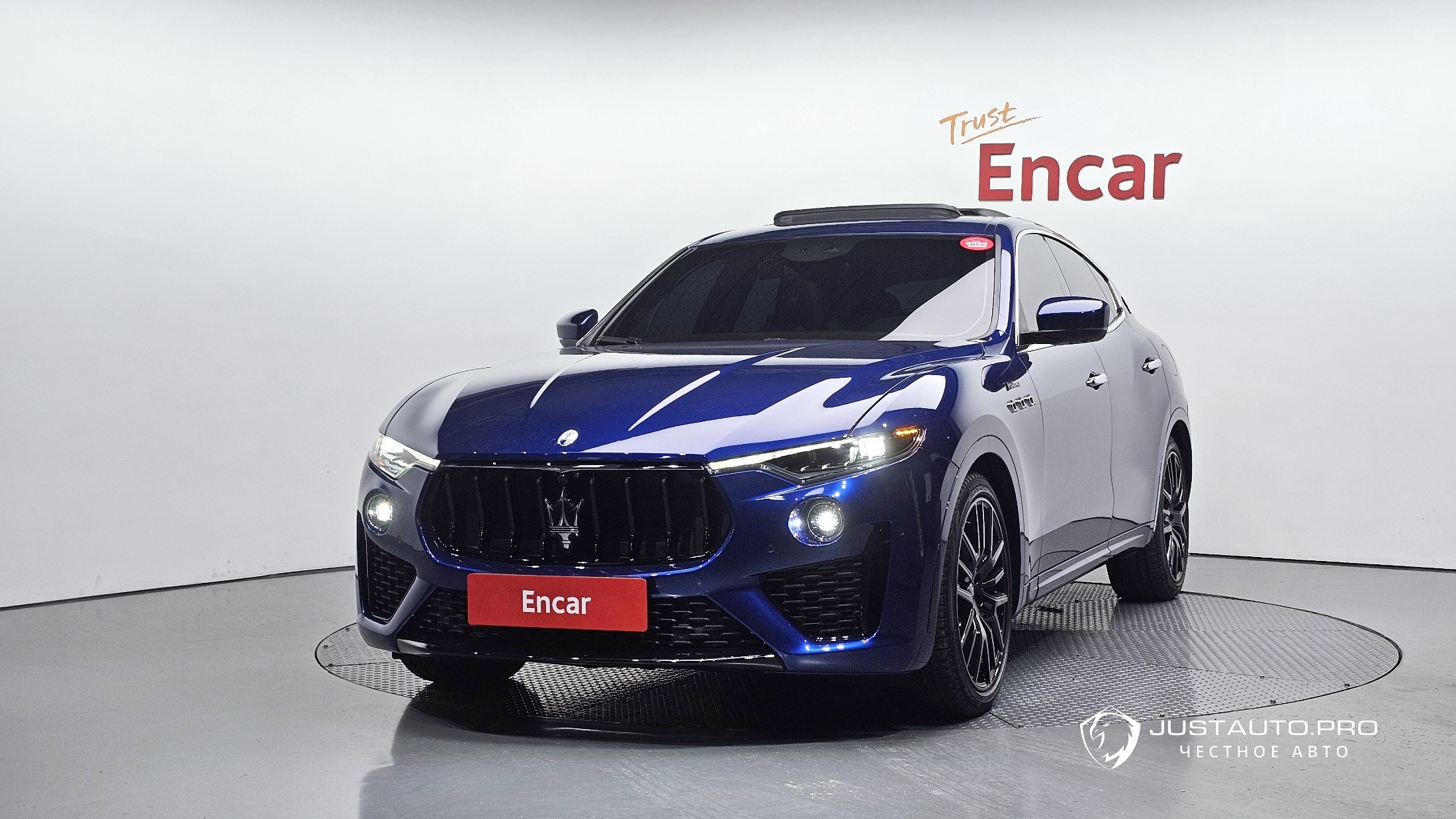 Автомобиль Maserati Levante
