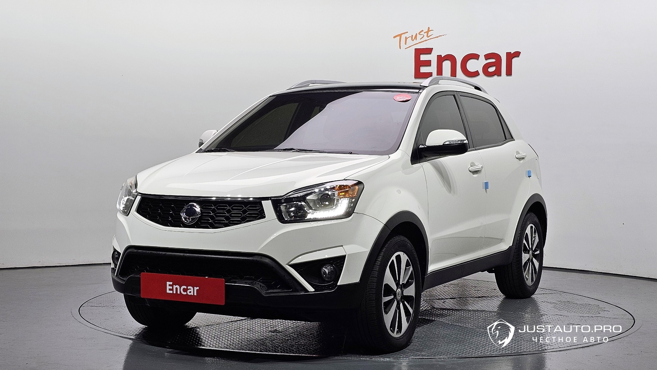 Автомобиль KG_Mobility_Ssangyong KORANDO