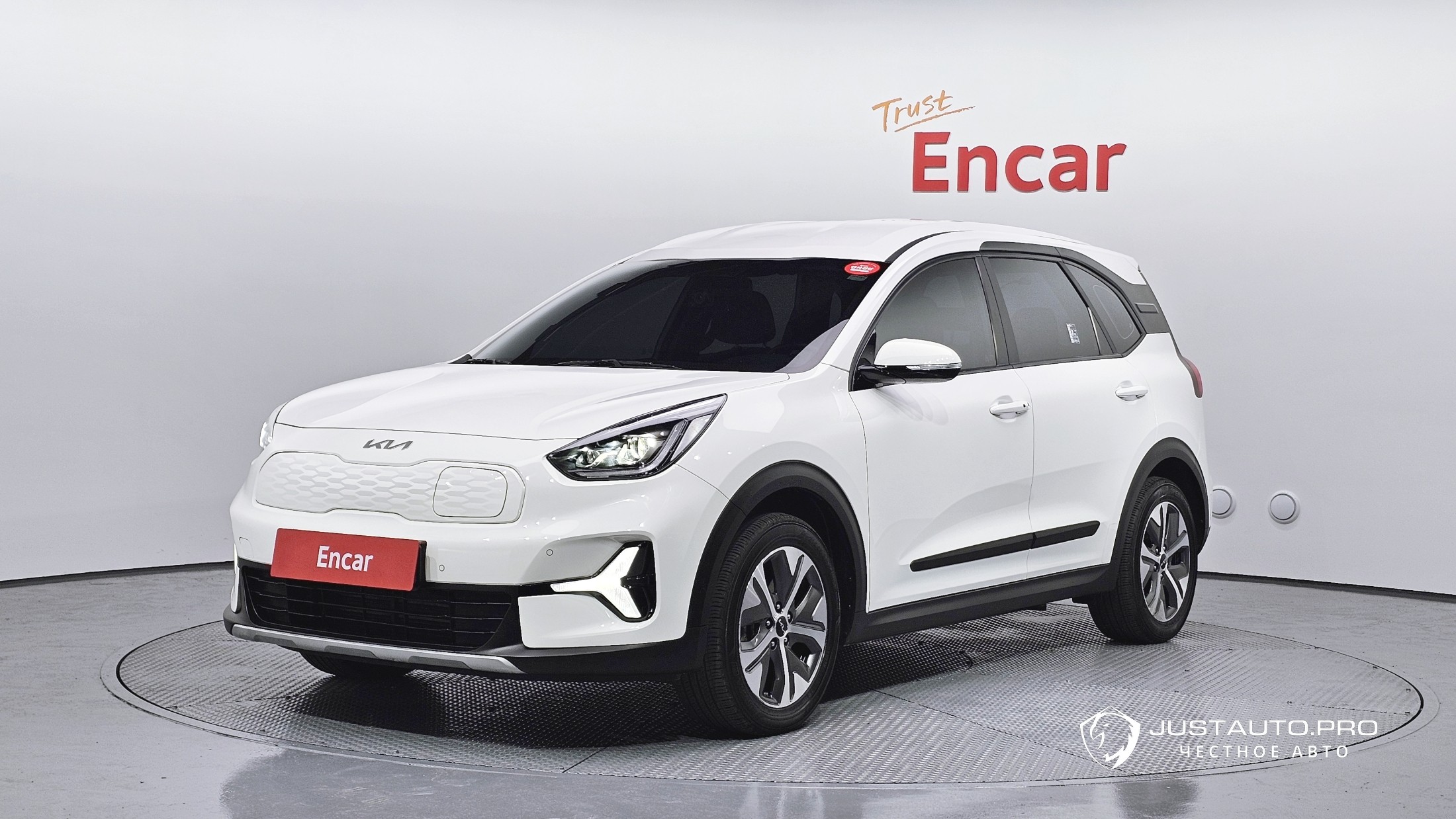 Автомобиль Kia Niro