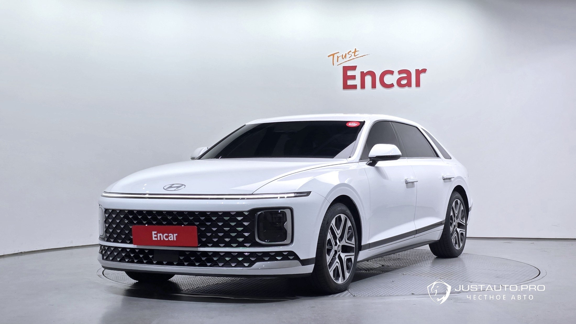 Автомобиль Hyundai Grandeur