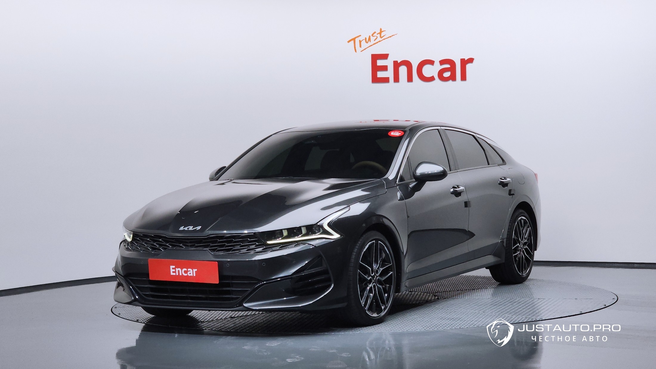 Автомобиль Kia K5