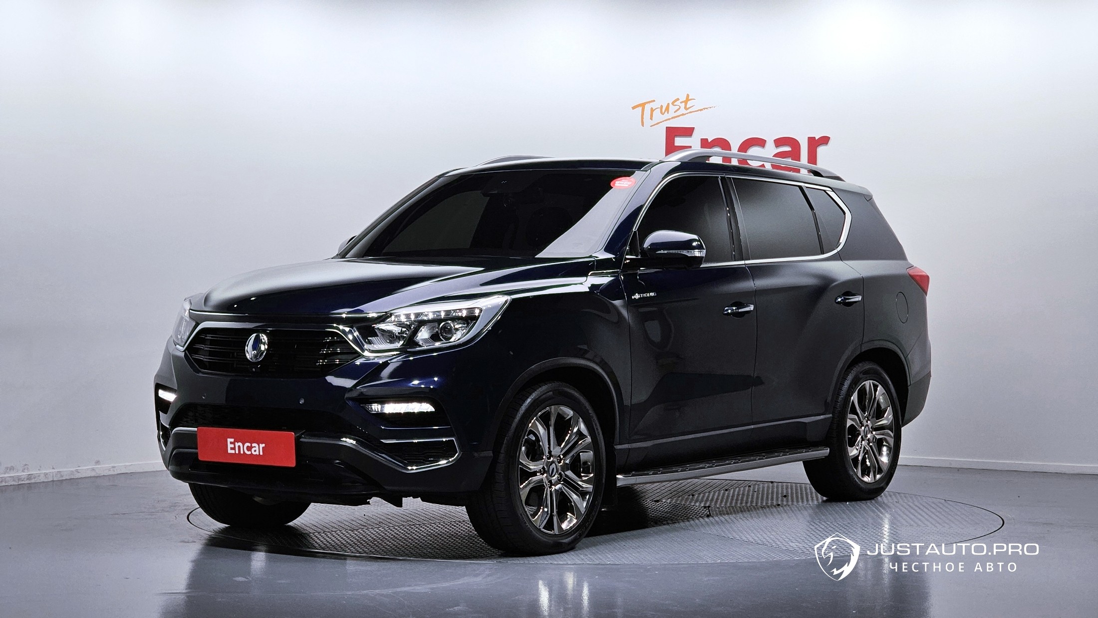 Автомобиль KG_Mobility_Ssangyong Rexton