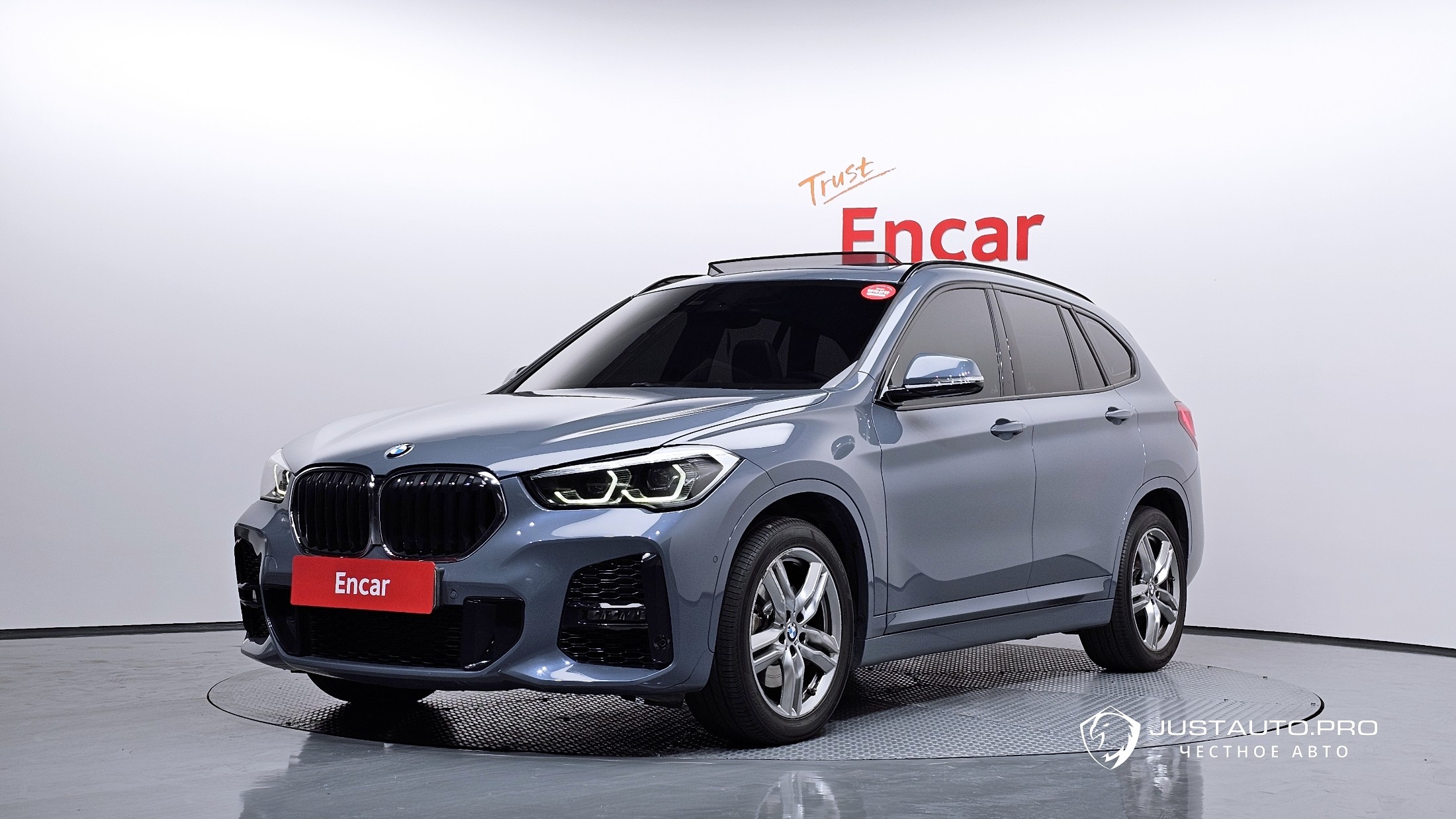 Автомобиль BMW X1