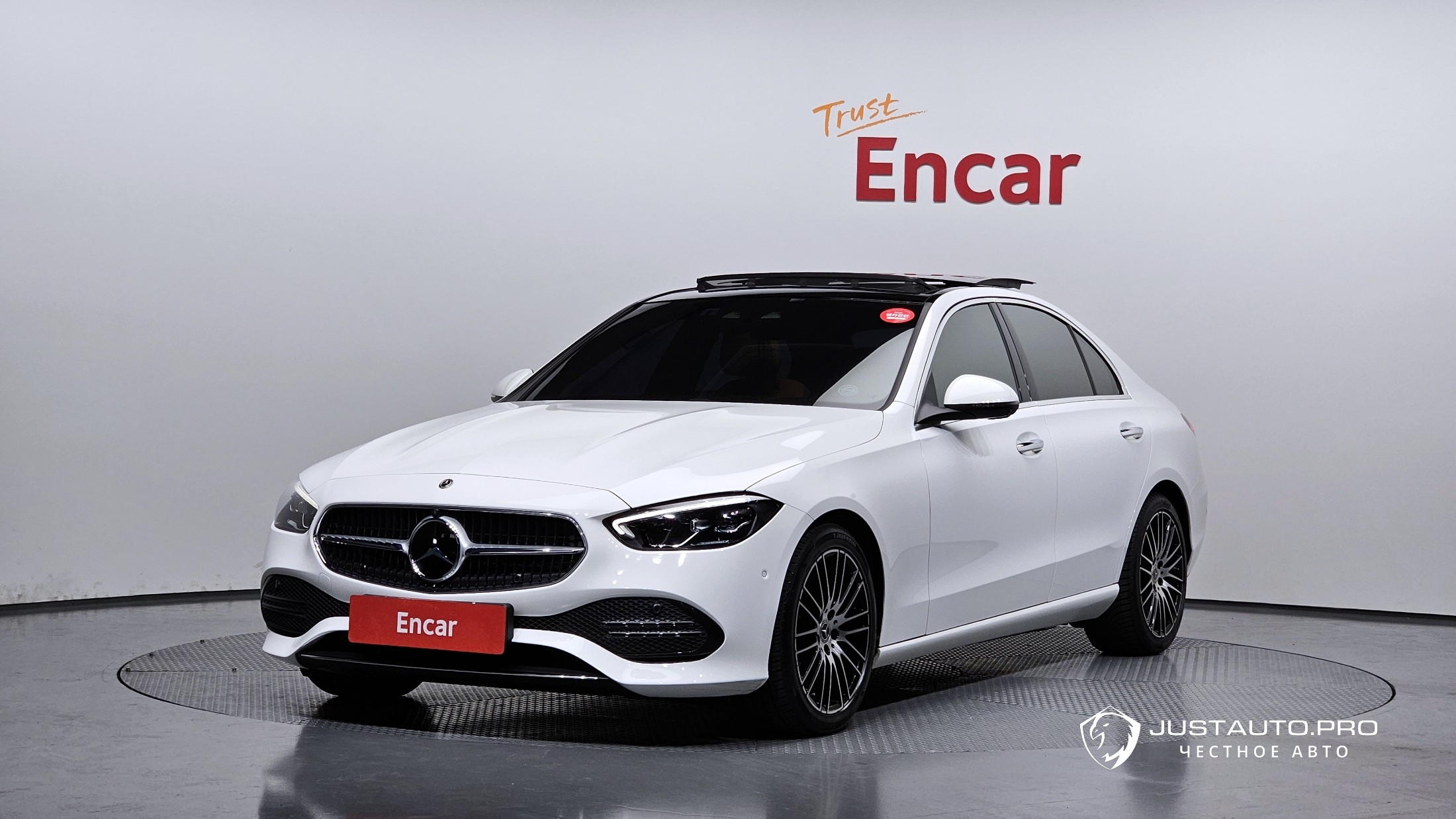 Автомобиль Mercedes-Benz C-Class