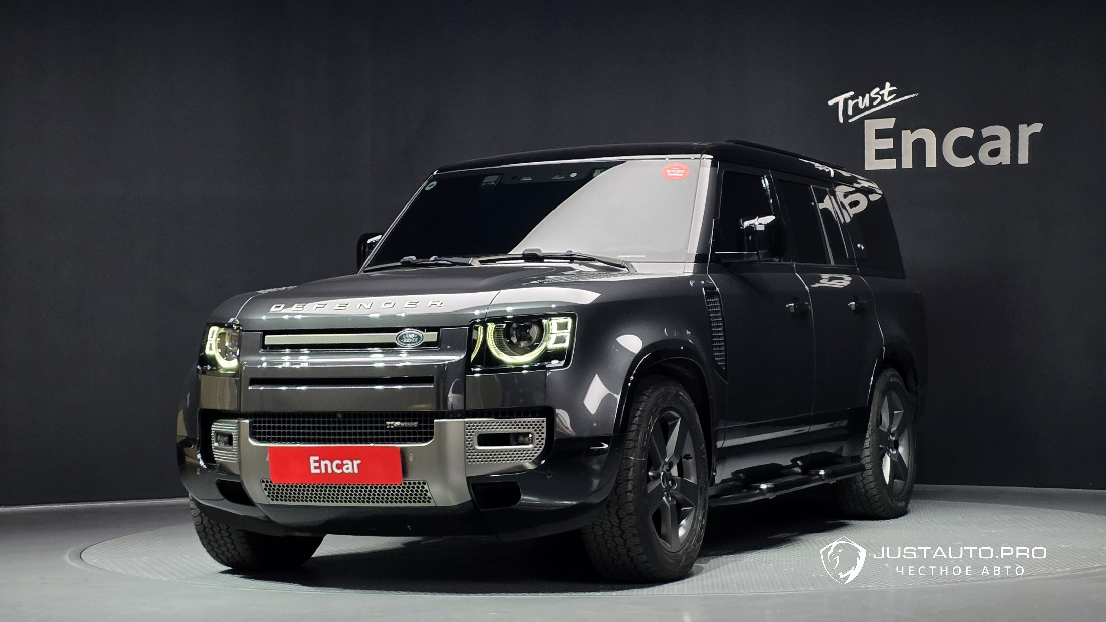 Автомобиль Land Rover Defender