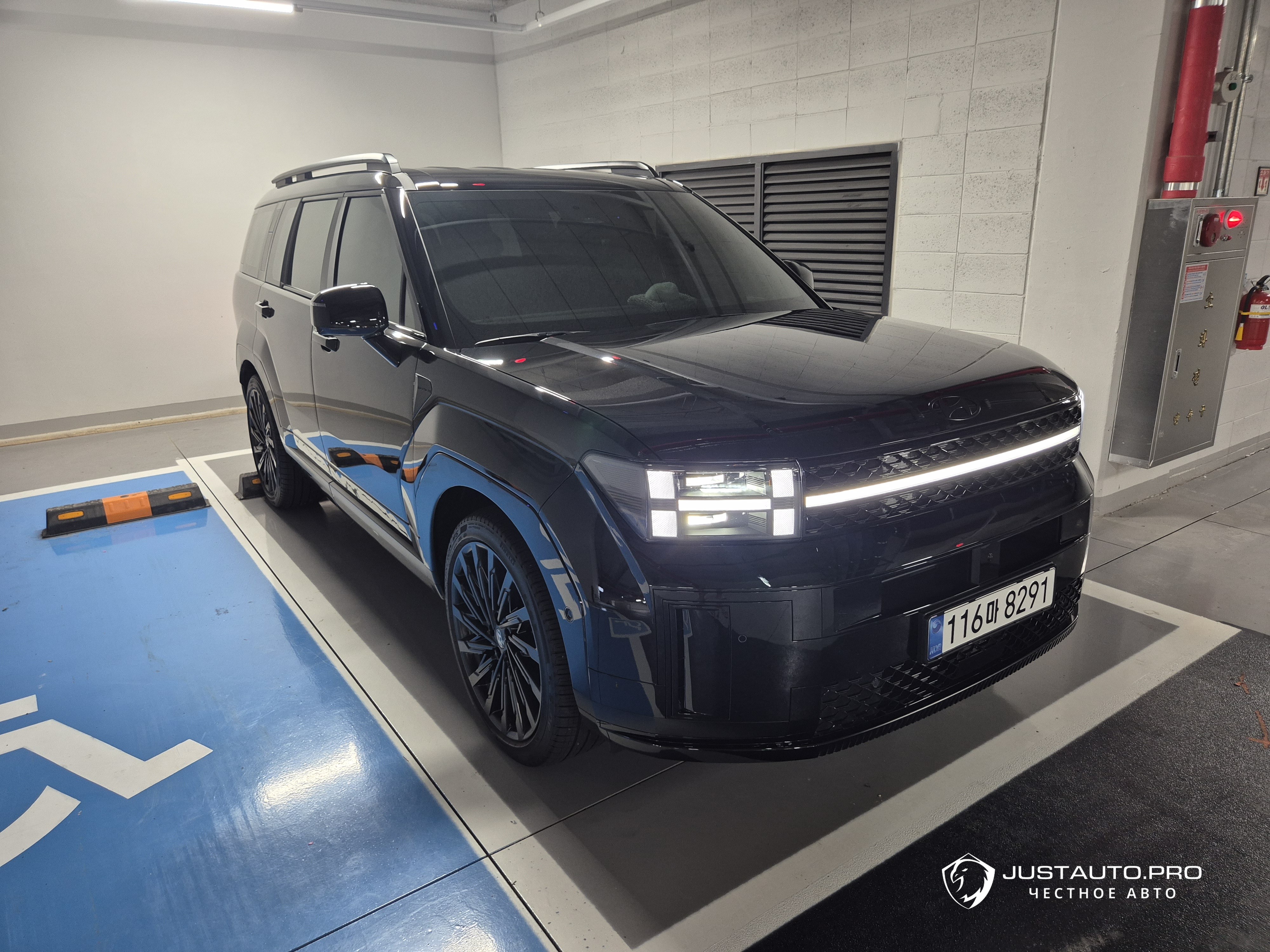 Автомобиль Hyundai Santafe