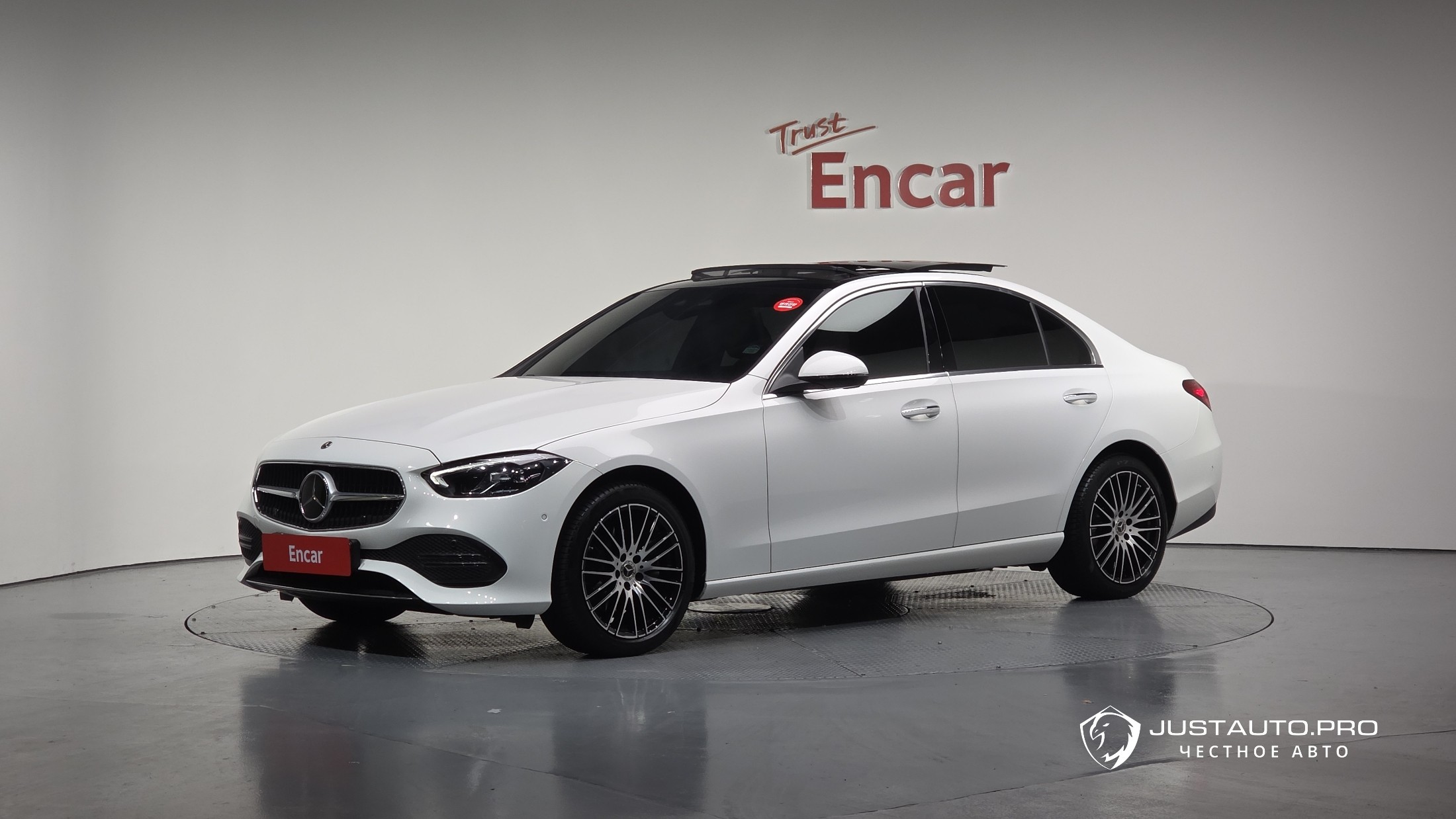 Автомобиль Mercedes-Benz C-Class