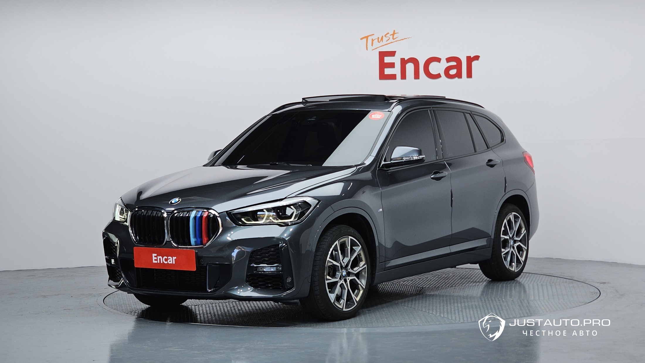 Автомобиль BMW X1