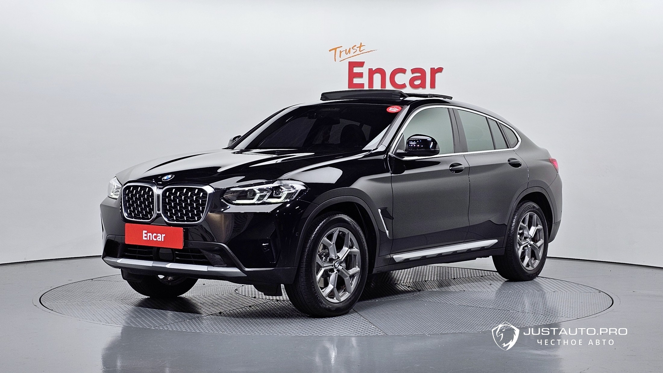 Автомобиль BMW X4