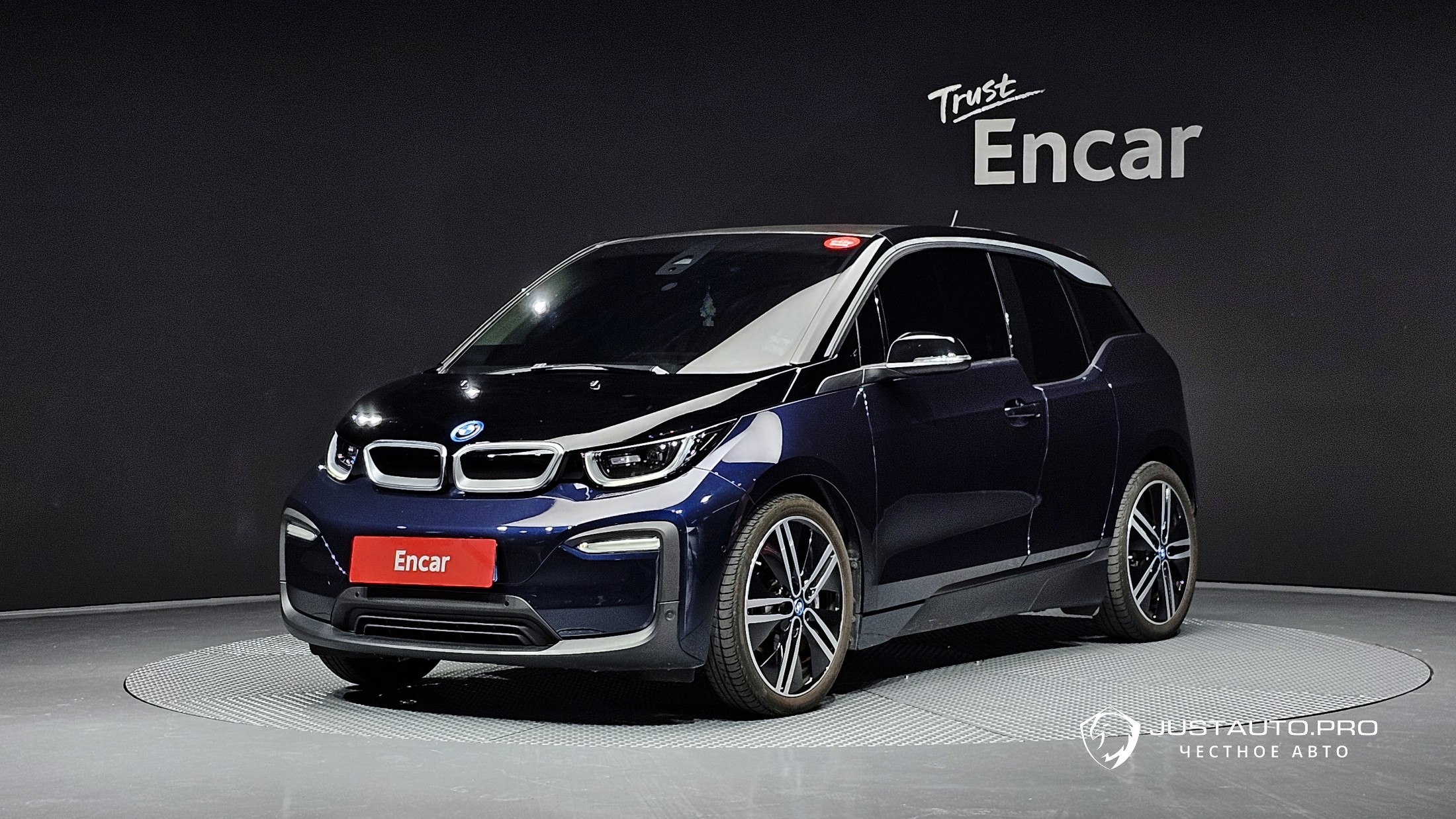 Автомобиль BMW i3