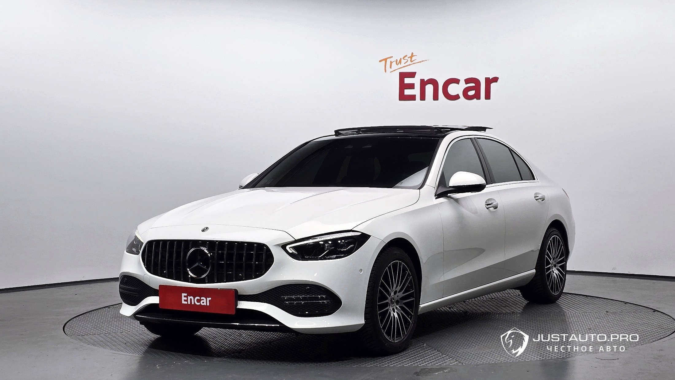 Автомобиль Mercedes-Benz C-Class