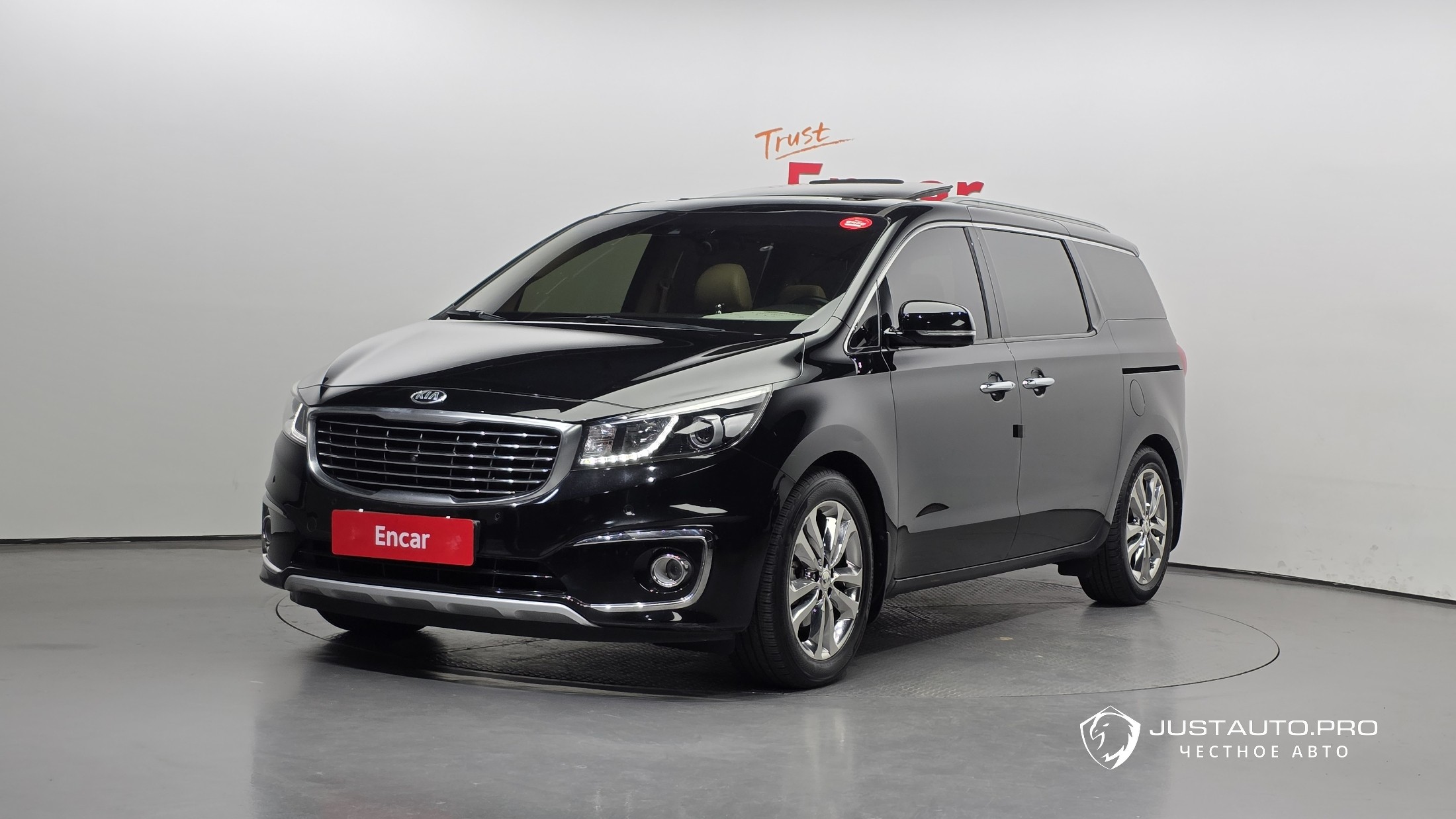 Автомобиль Kia Canival