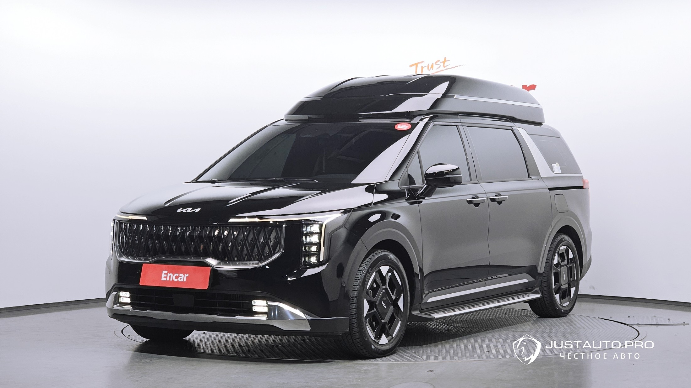 Автомобиль Kia Canival