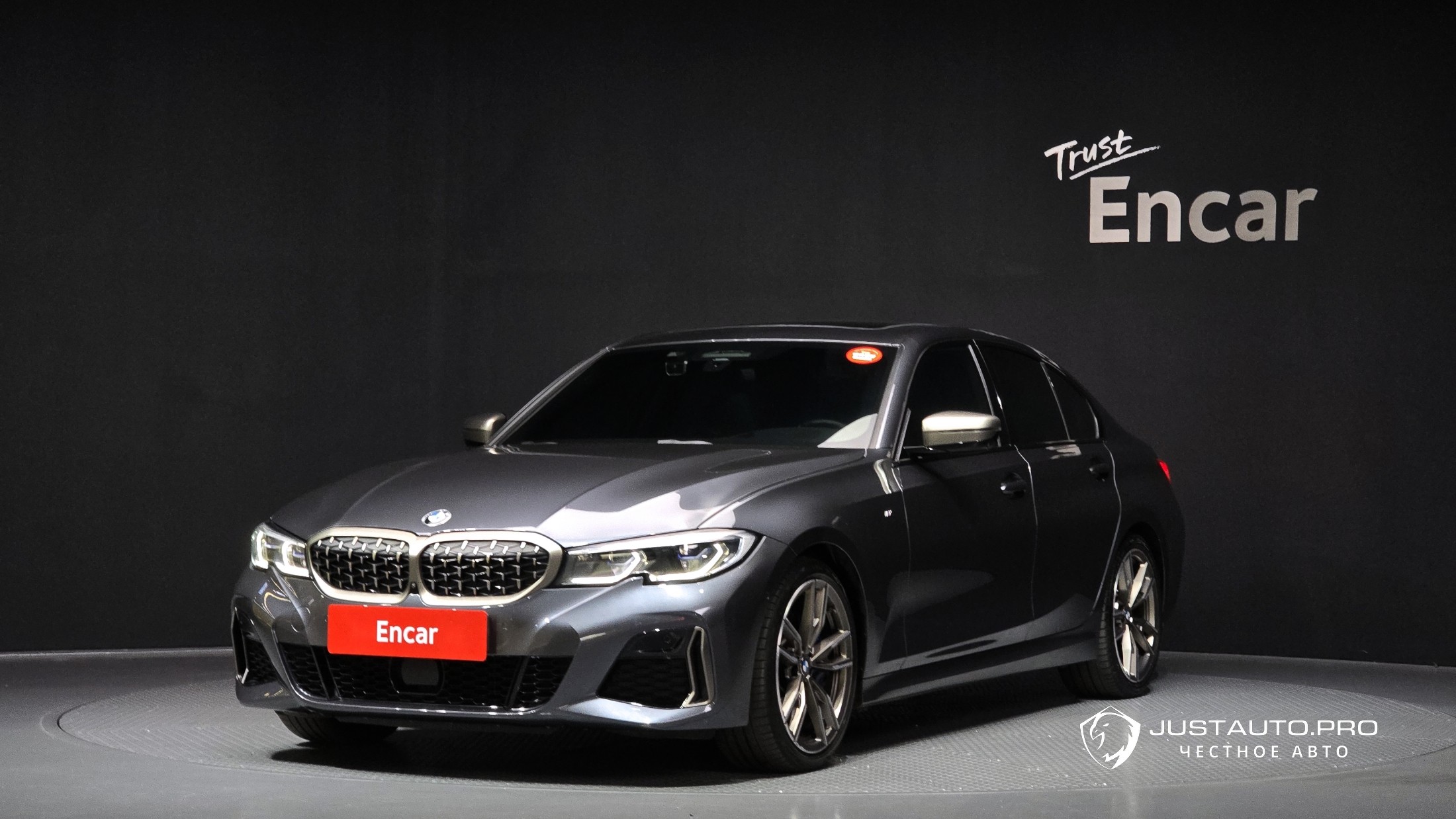 Автомобиль BMW 3-Series