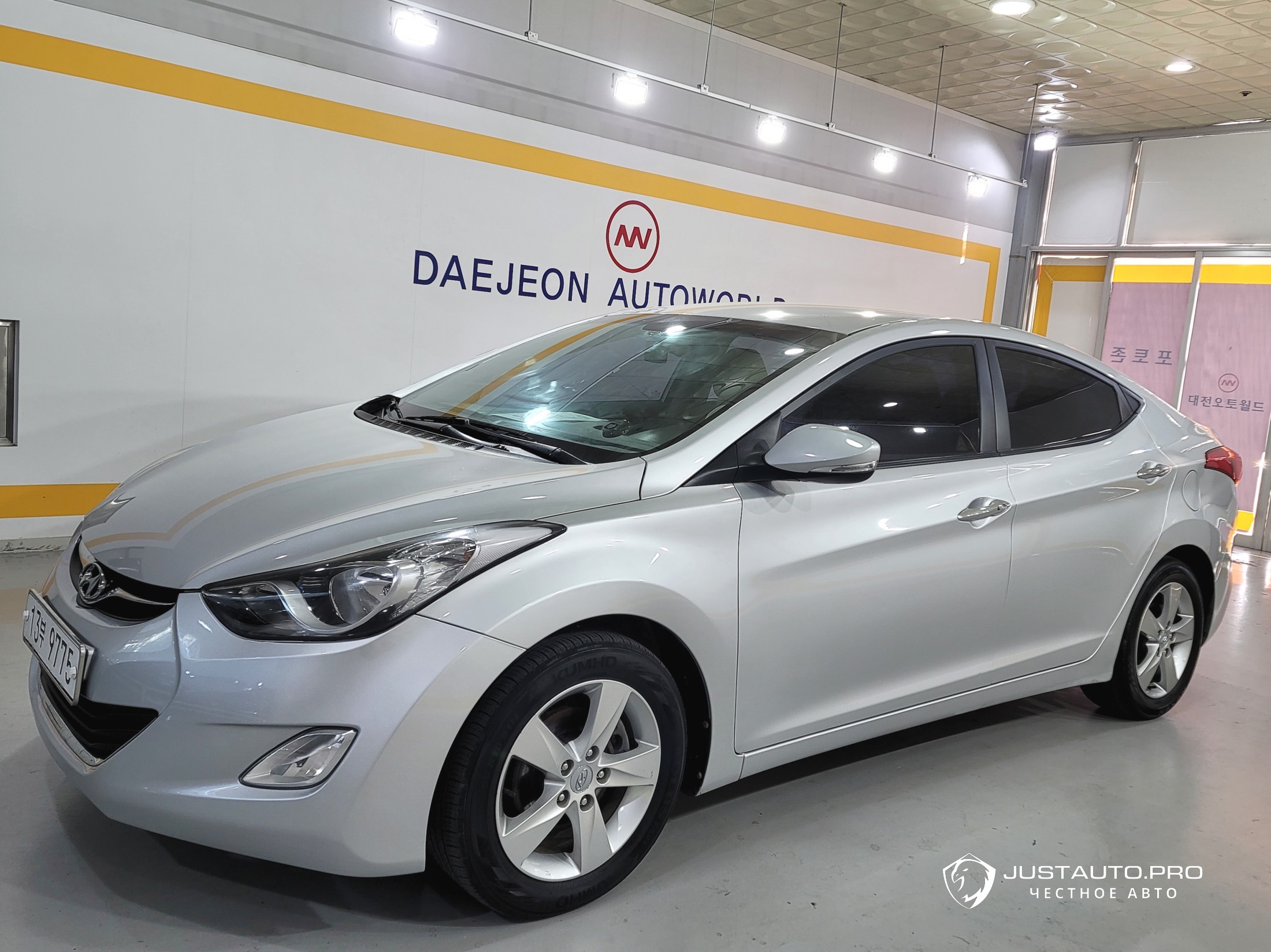 Автомобиль Hyundai AVANTE