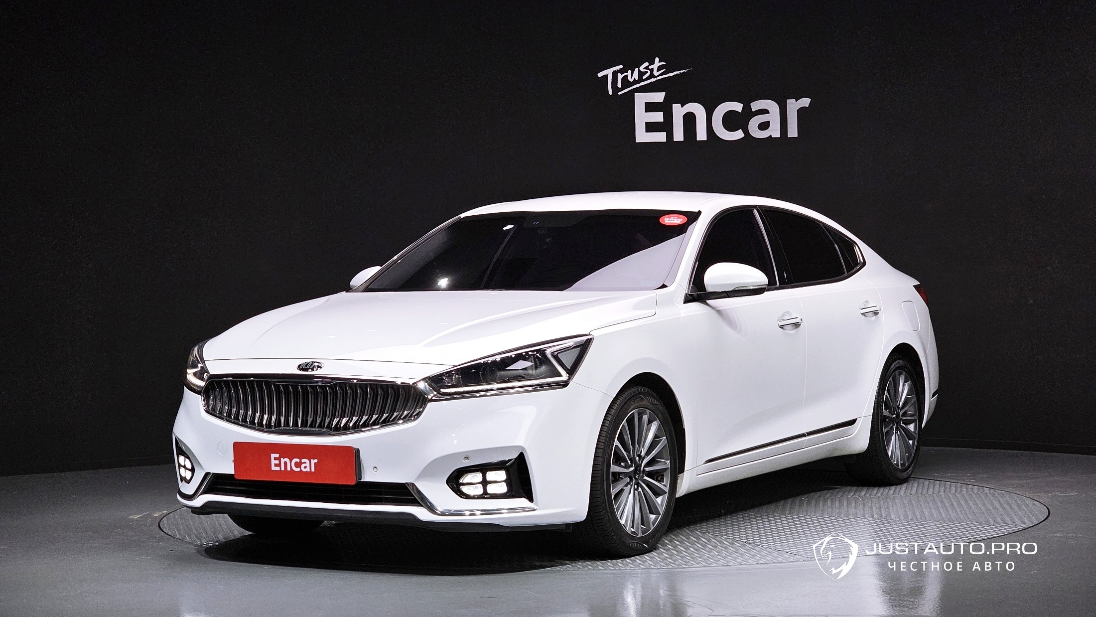 Автомобиль Kia K7