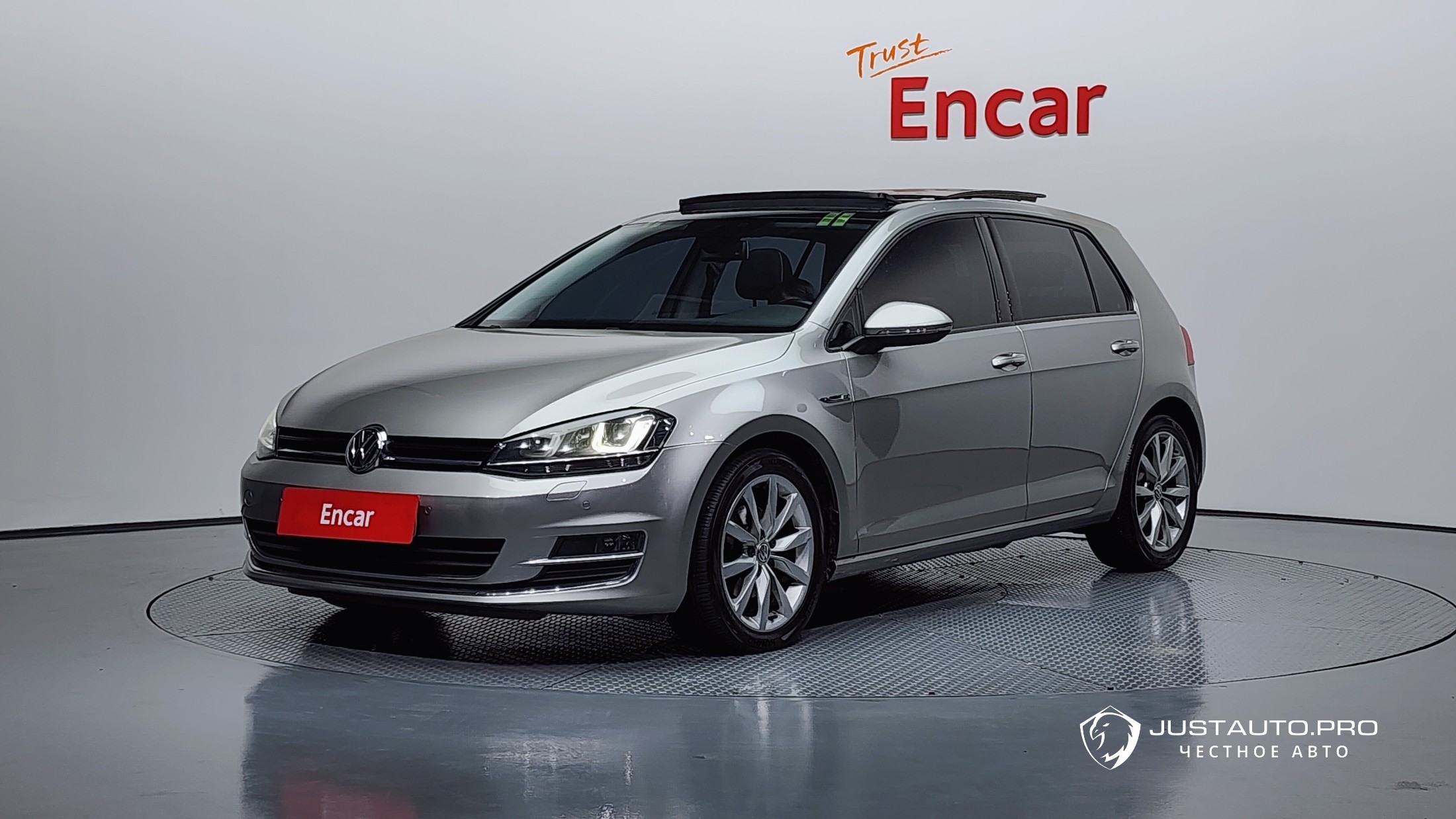 Автомобиль Volkswagen Golf