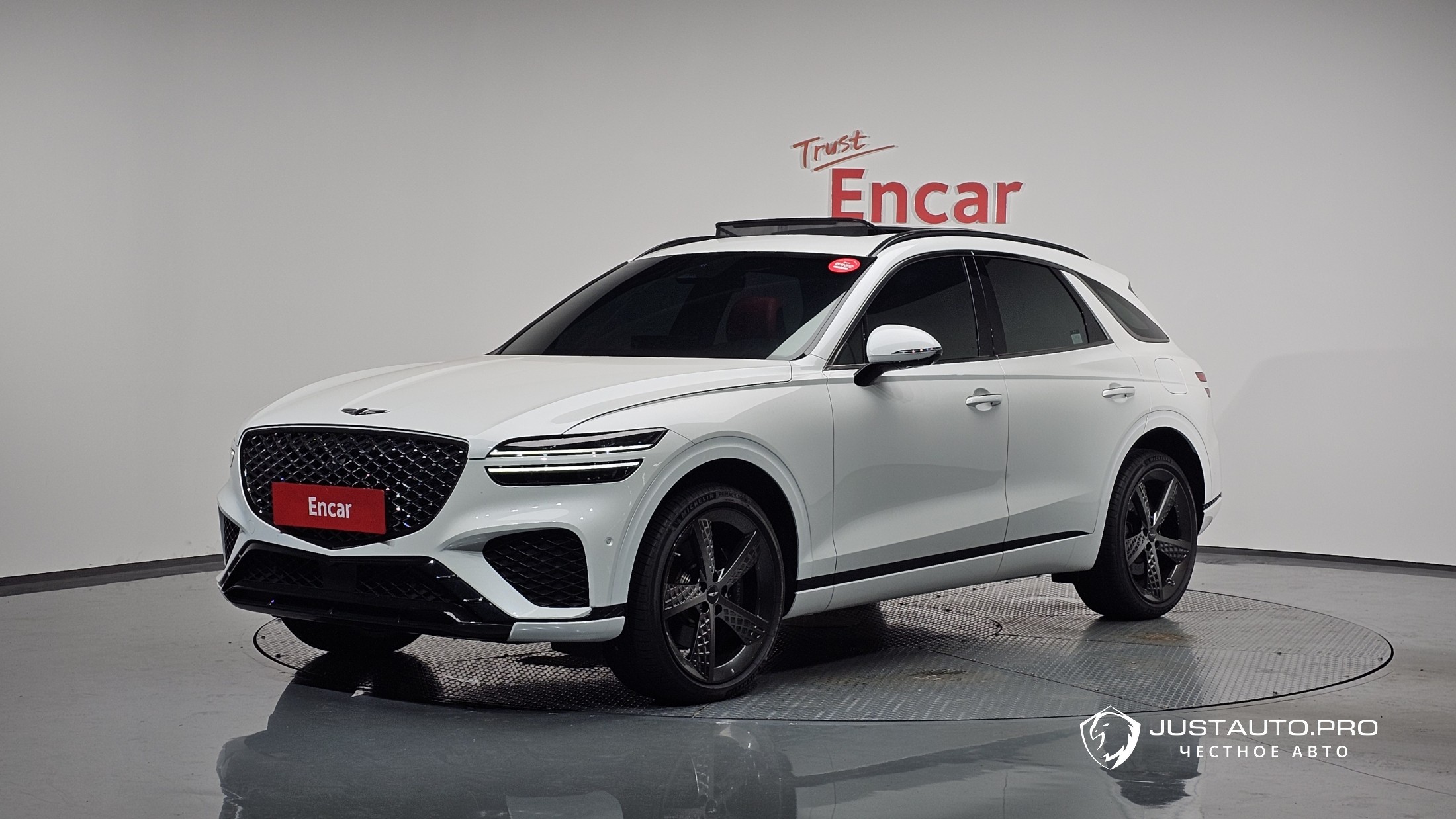 Автомобиль Genesis GV70