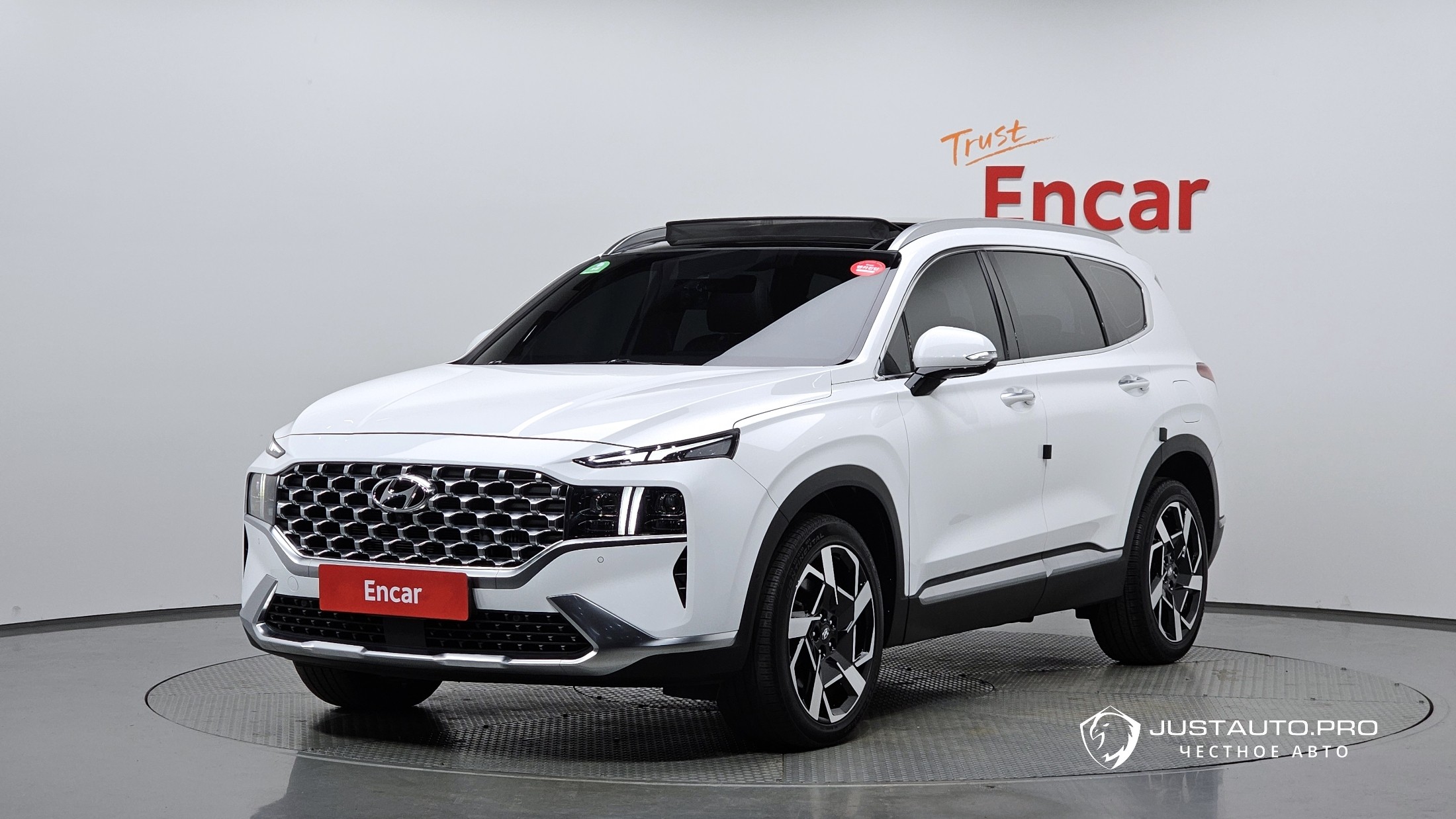 Автомобиль Hyundai Santafe