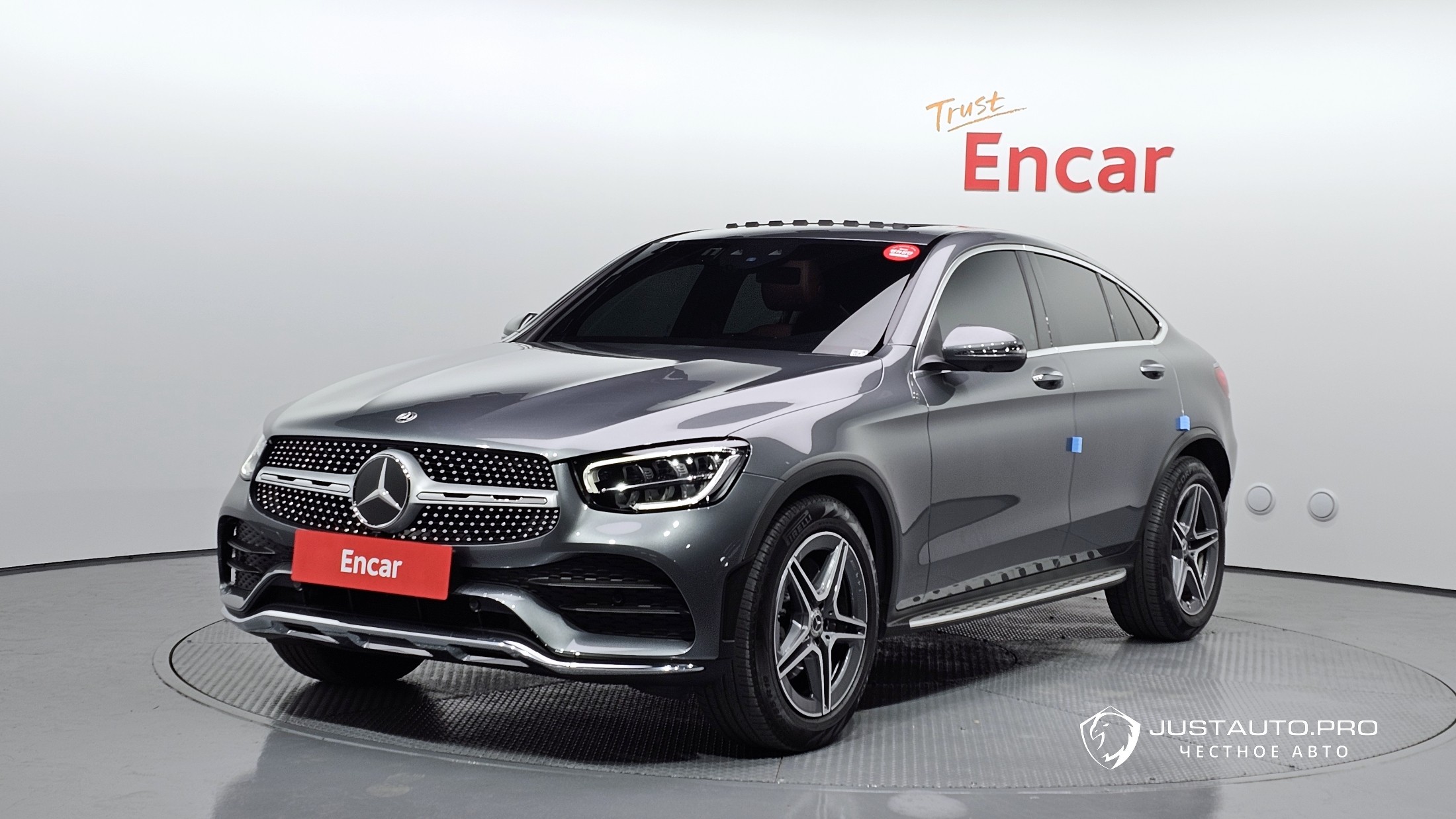 Автомобиль Mercedes-Benz GLC-Class