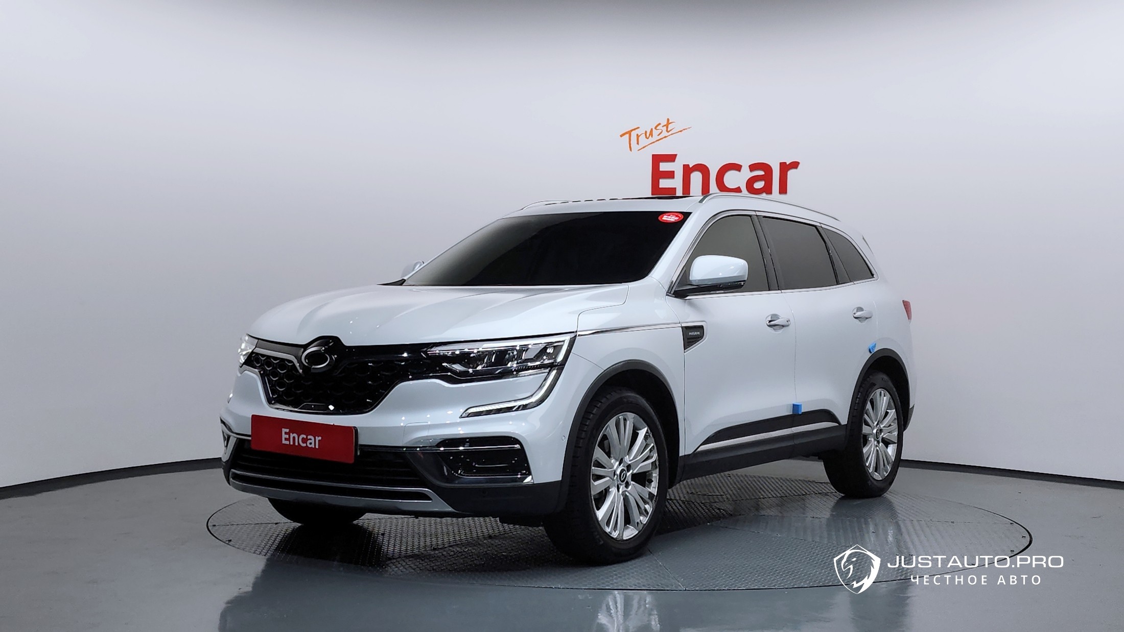 Автомобиль Renault-KoreaSamsung QM6