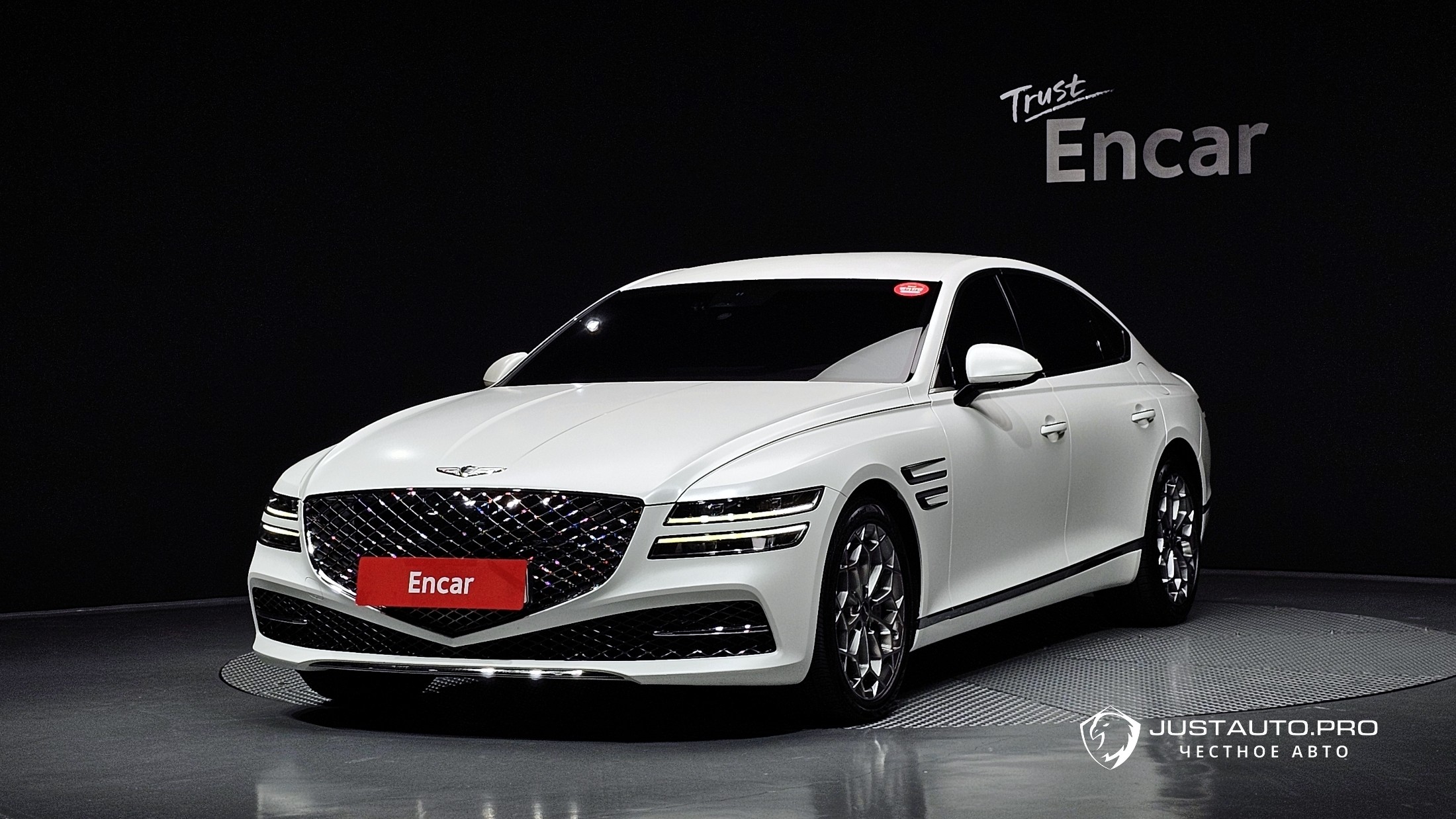 Автомобиль Genesis G80