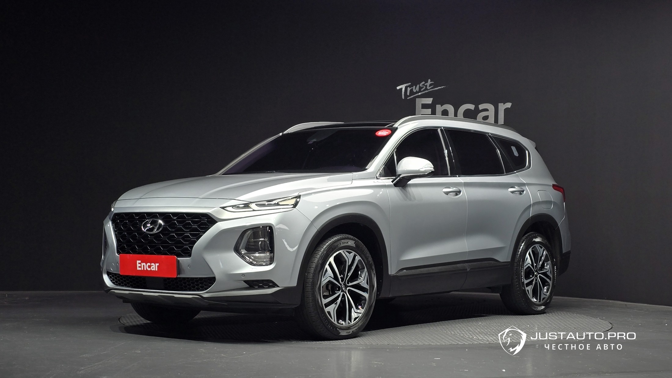 Автомобиль Hyundai Santafe